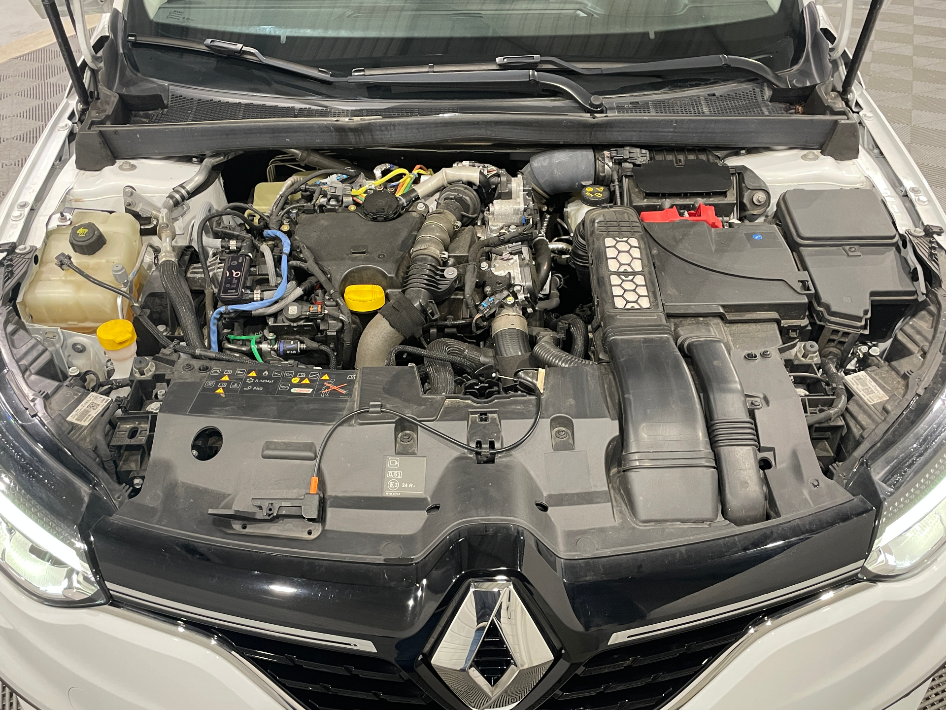 Photo 39 du véhicule RENAULT MEGANE IV BERLINE