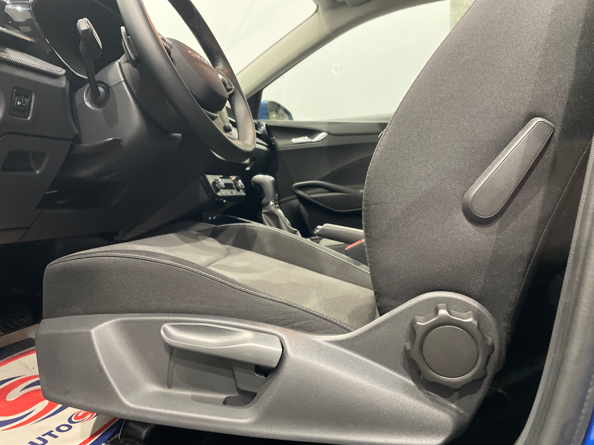 Photo 36 du véhicule SKODA FABIA