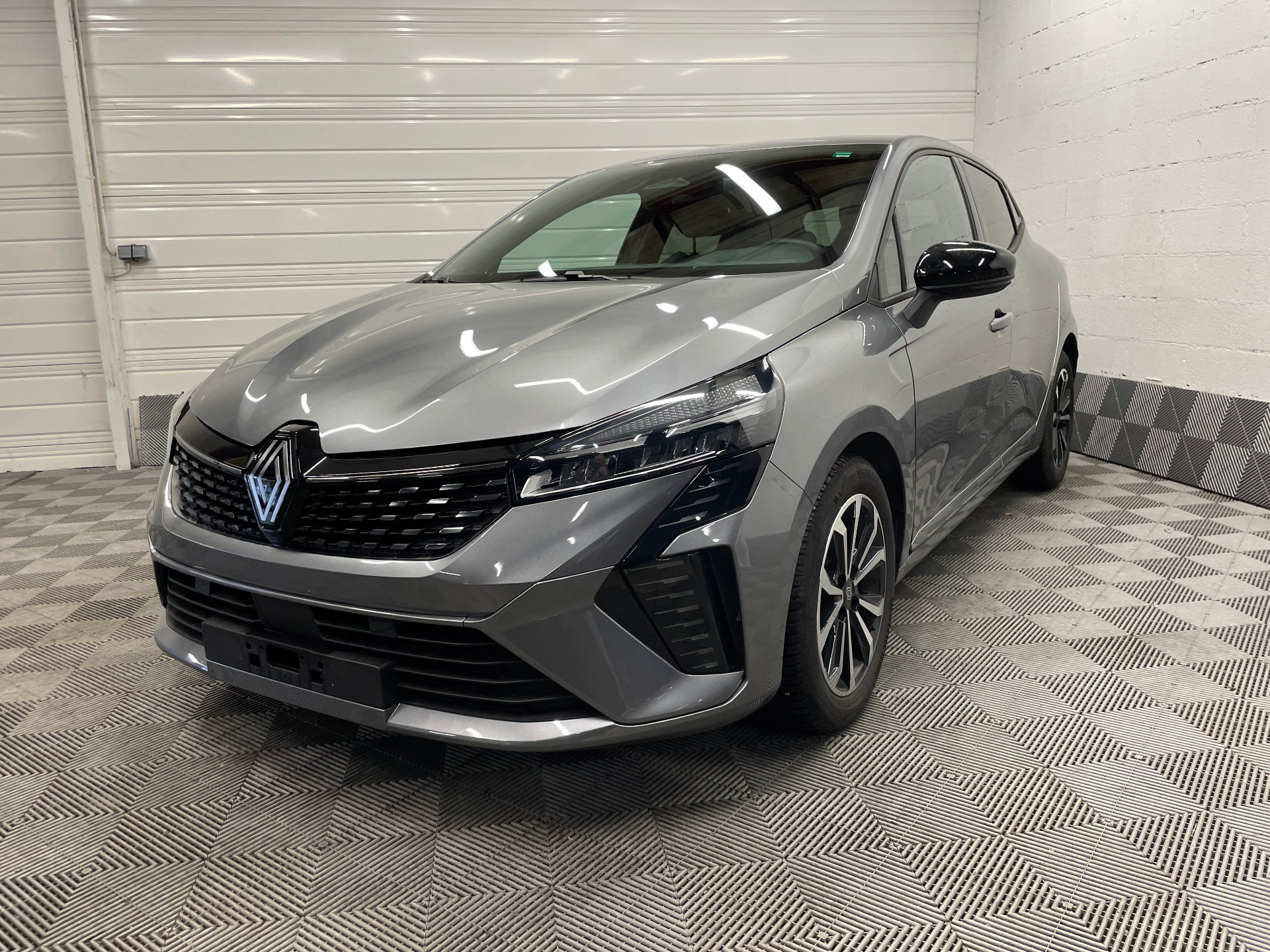 RENAULT CLIO V TCe 90 CV 5P Techno d'occasion