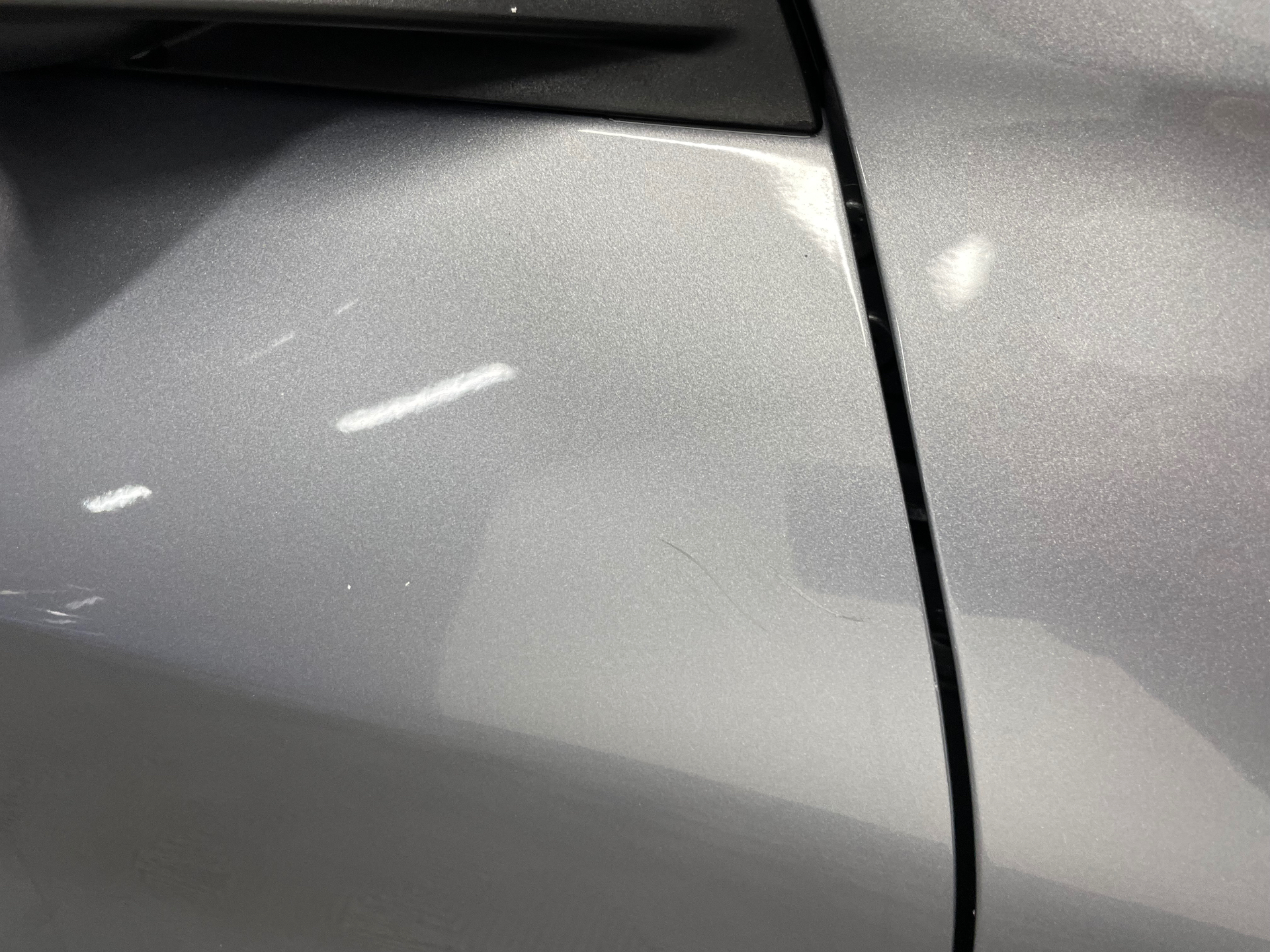 Photo 45 du véhicule PEUGEOT 208