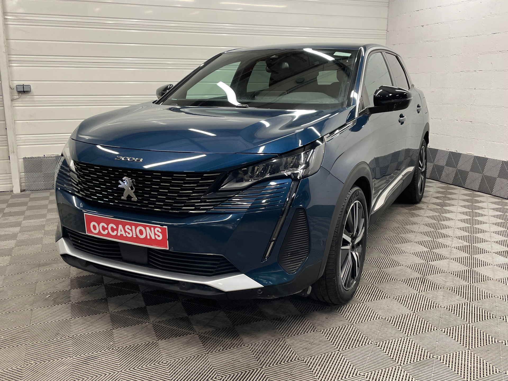 PEUGEOT 3008 Hybrid 180 e-EAT8 Allure Pack d'occasion