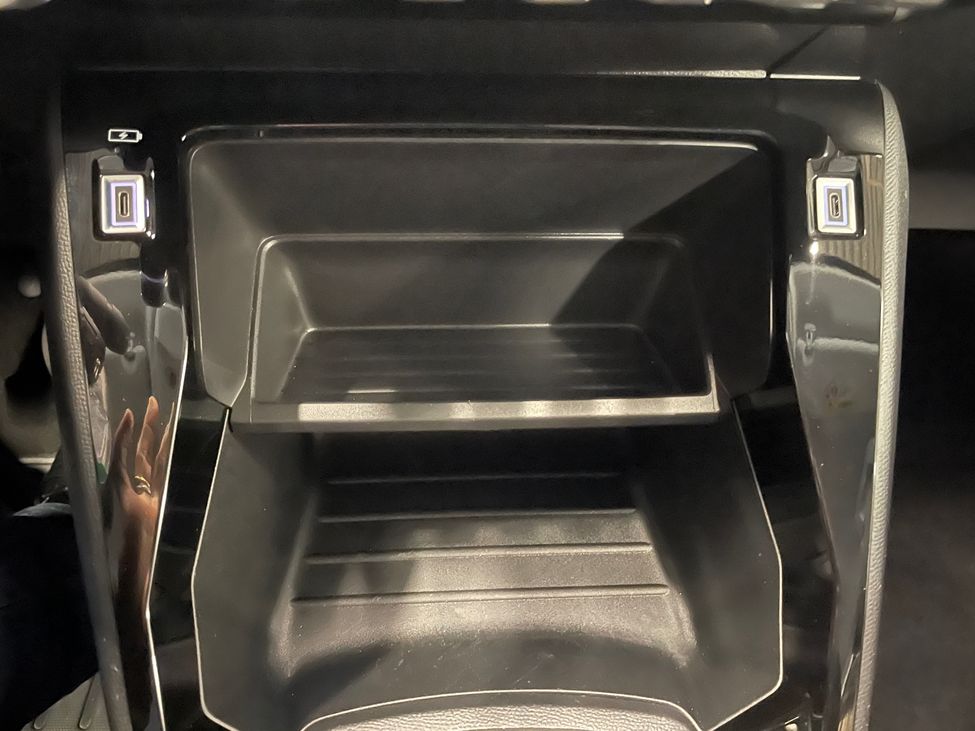 Photo 43 du véhicule PEUGEOT 208