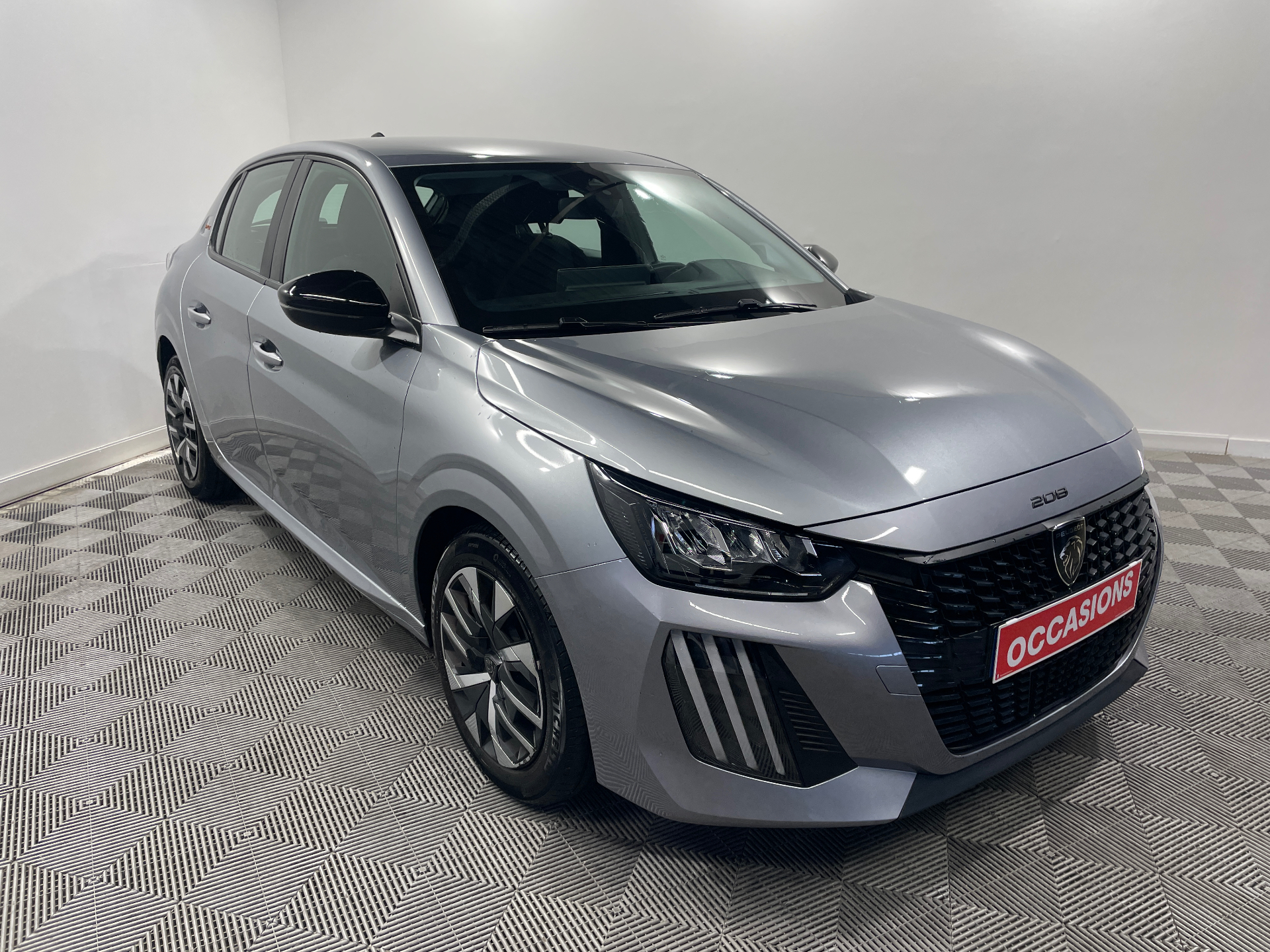 Photo 3 du véhicule PEUGEOT 208