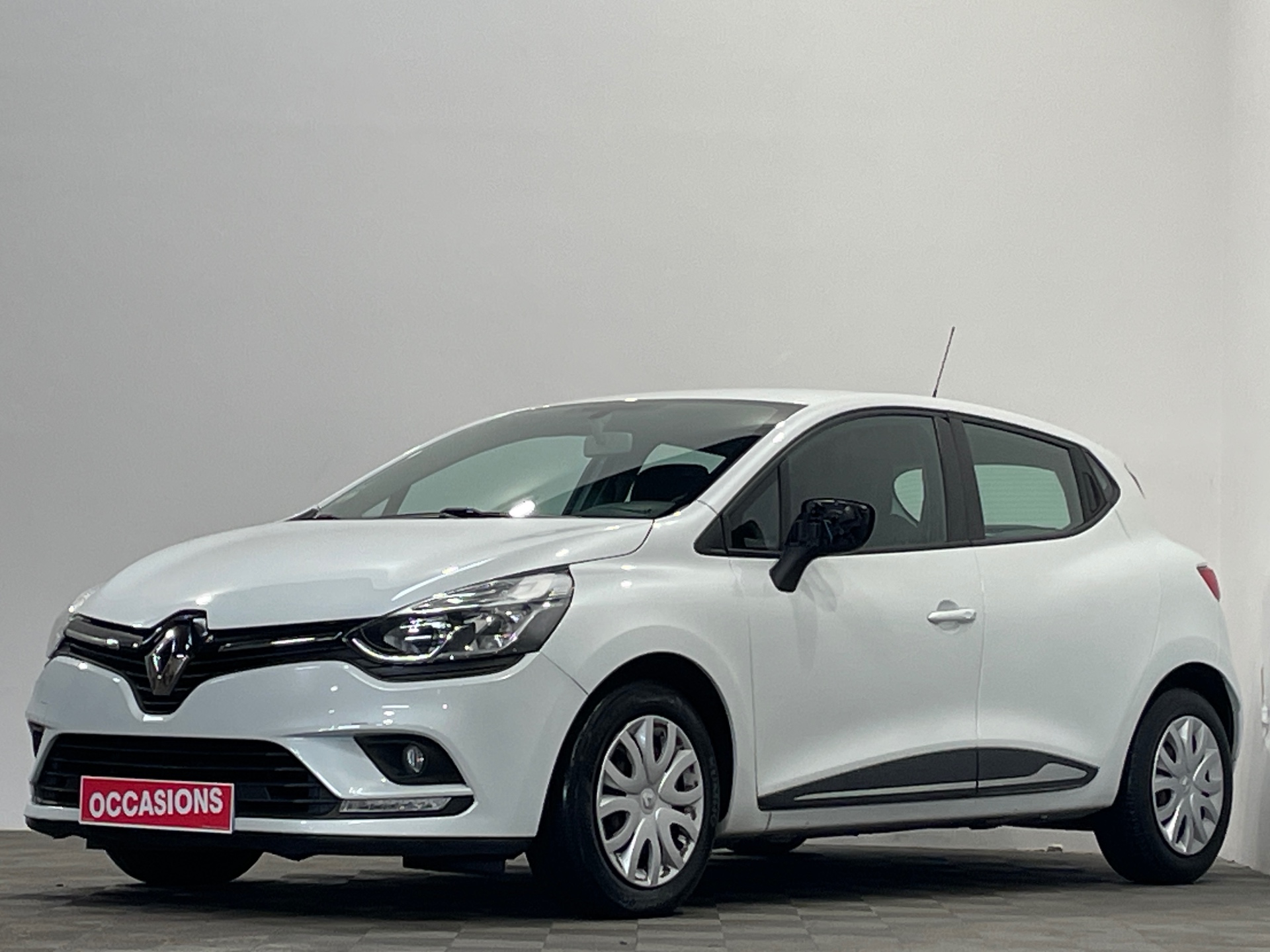 RENAULT CLIO IV STE dCi 90 E6C Zen d'occasion
