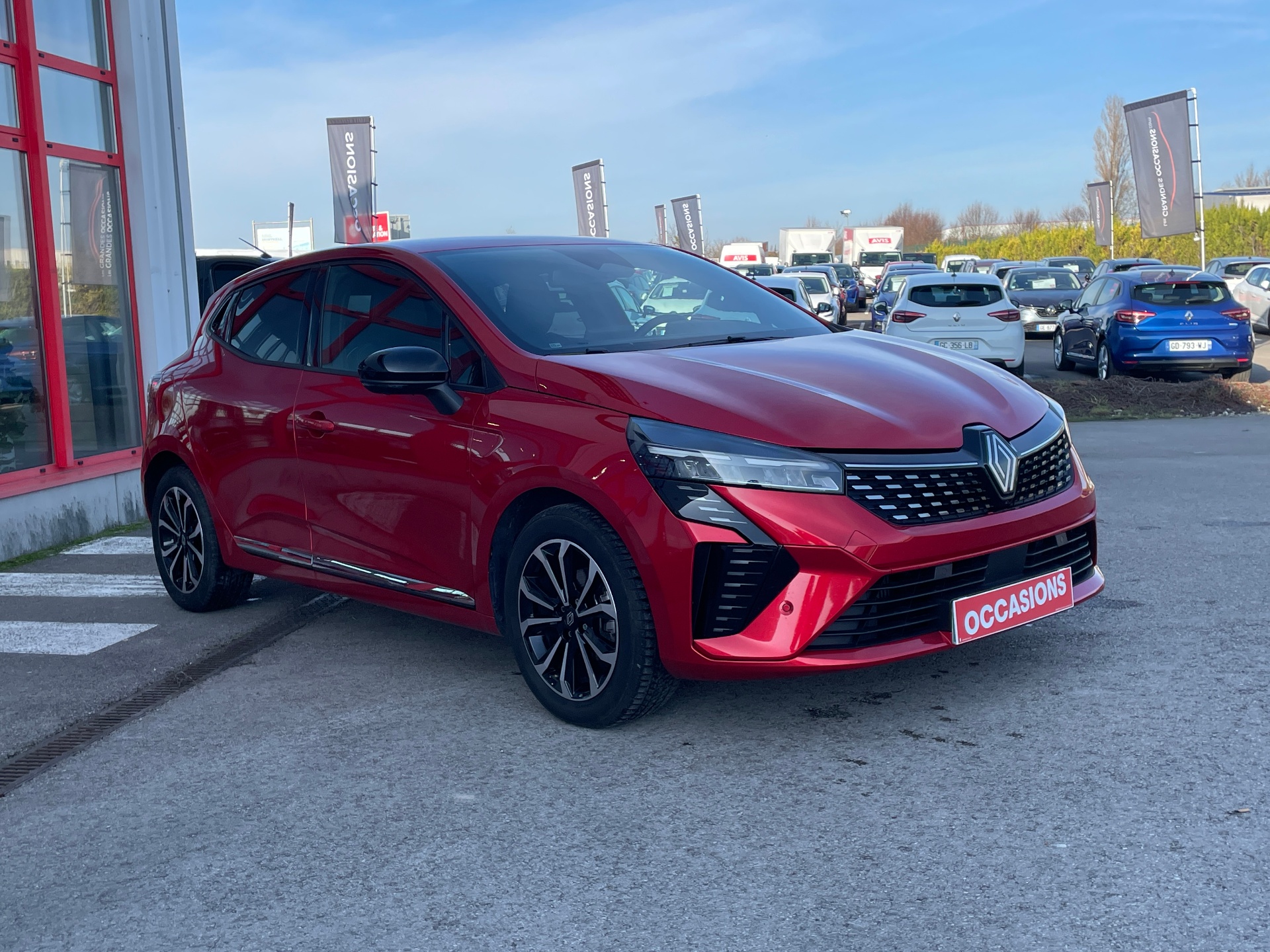 Photo 3 du véhicule RENAULT CLIO V