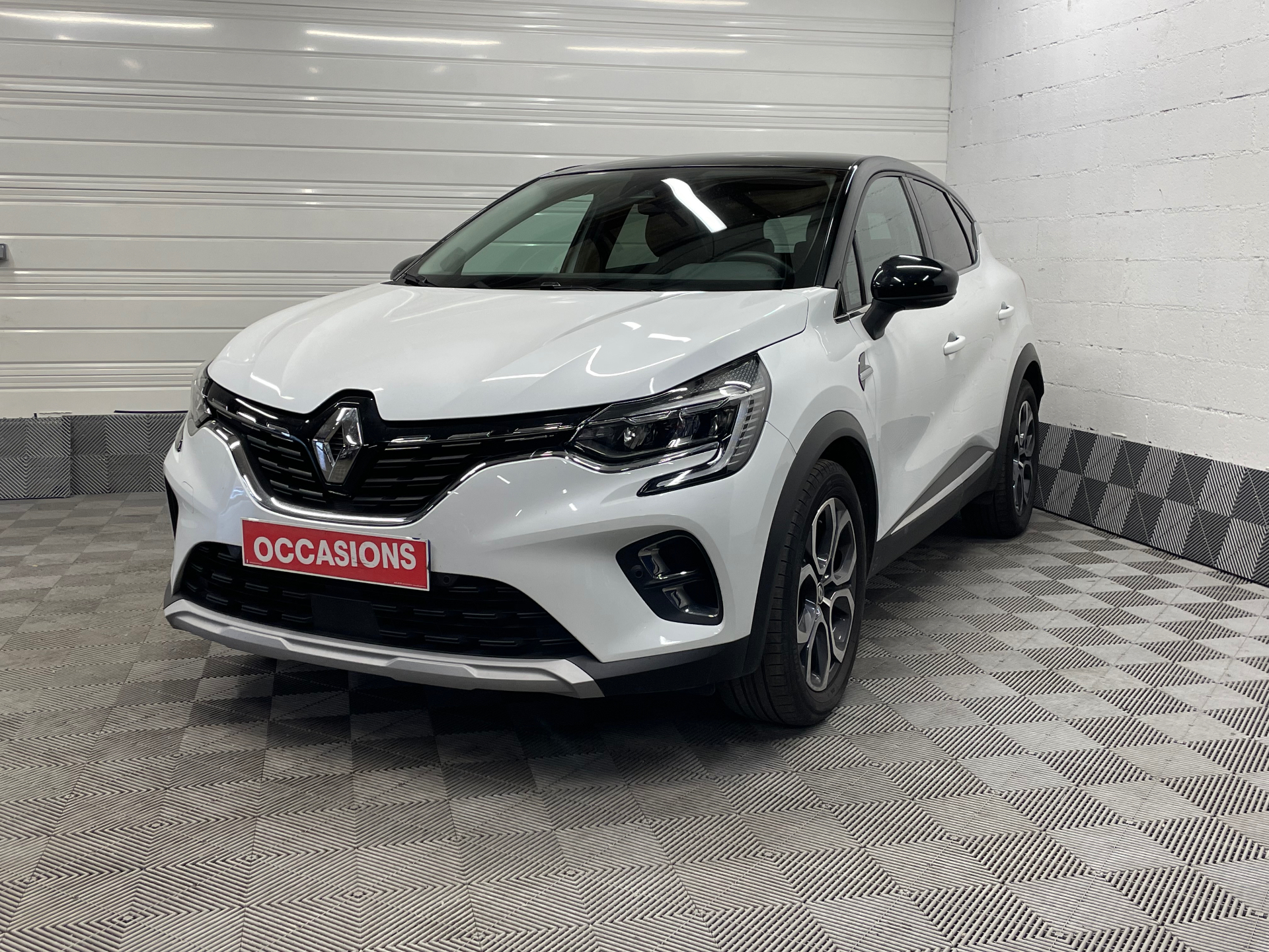 RENAULT CAPTUR techno mild hybrid 160 EDC d'occasion