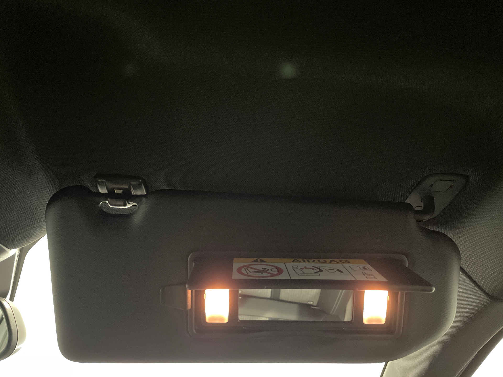 Photo 28 du véhicule PEUGEOT 3008