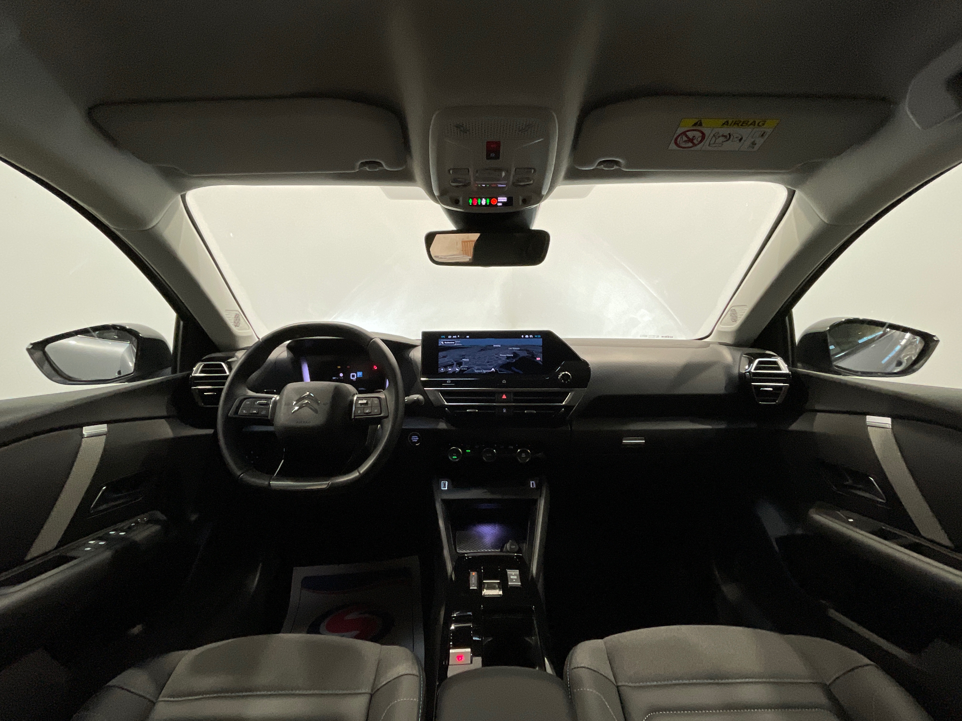 Photo 36 du véhicule CITROEN C4