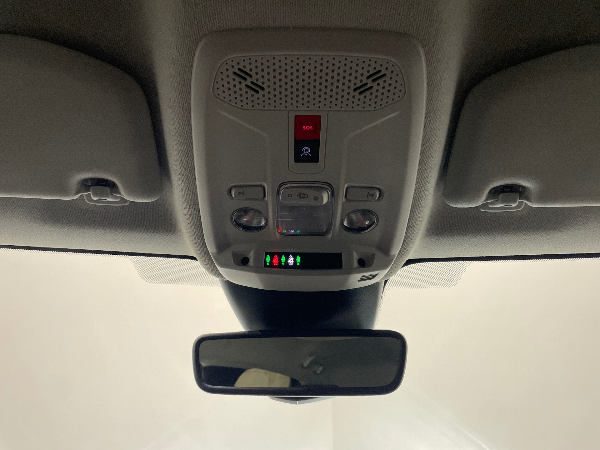 Photo 25 du véhicule CITROEN C4