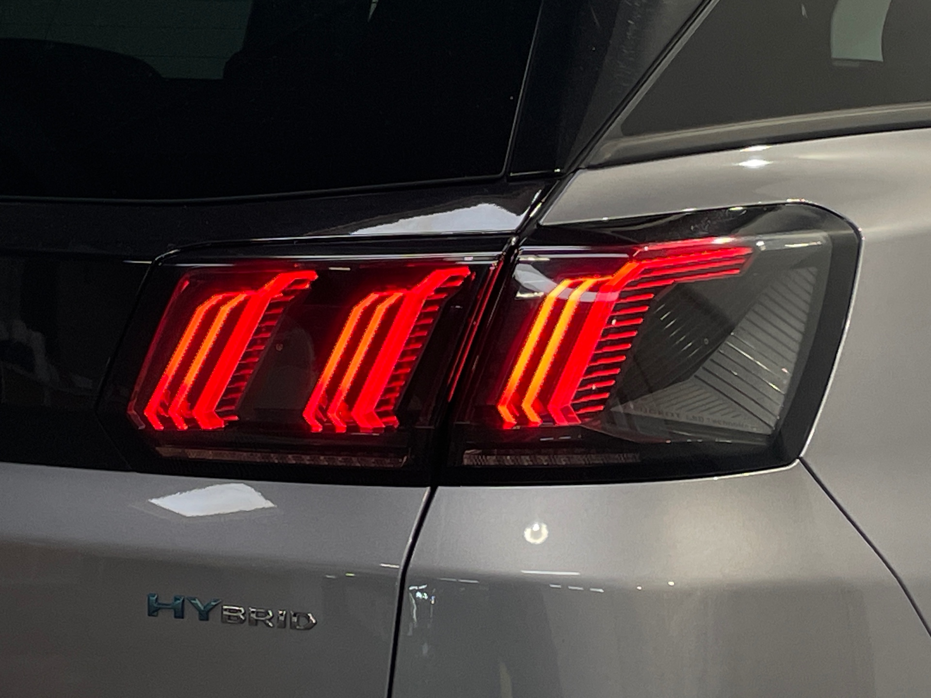 Photo 8 du véhicule PEUGEOT 3008