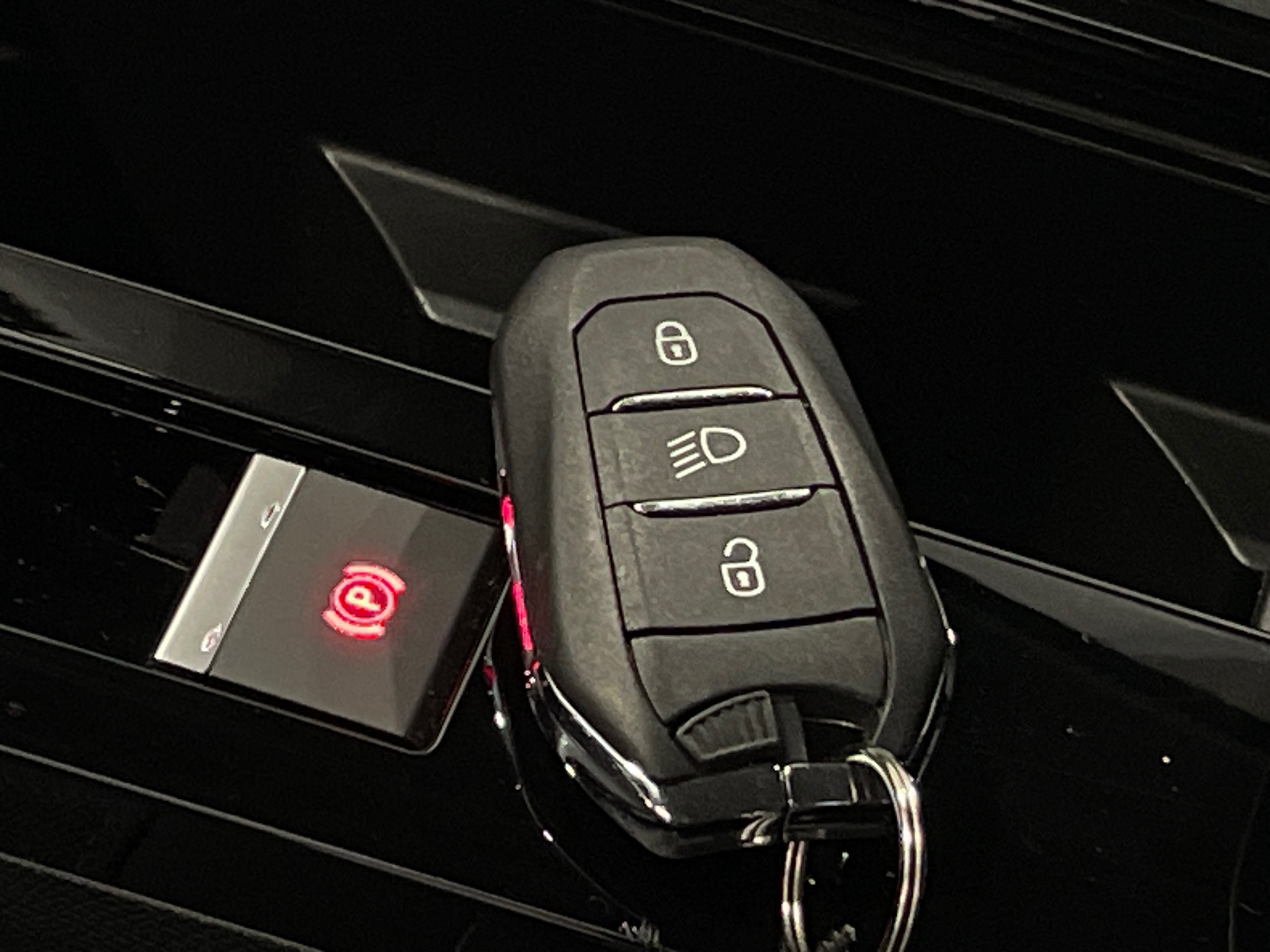 Photo 57 du véhicule CITROEN C4