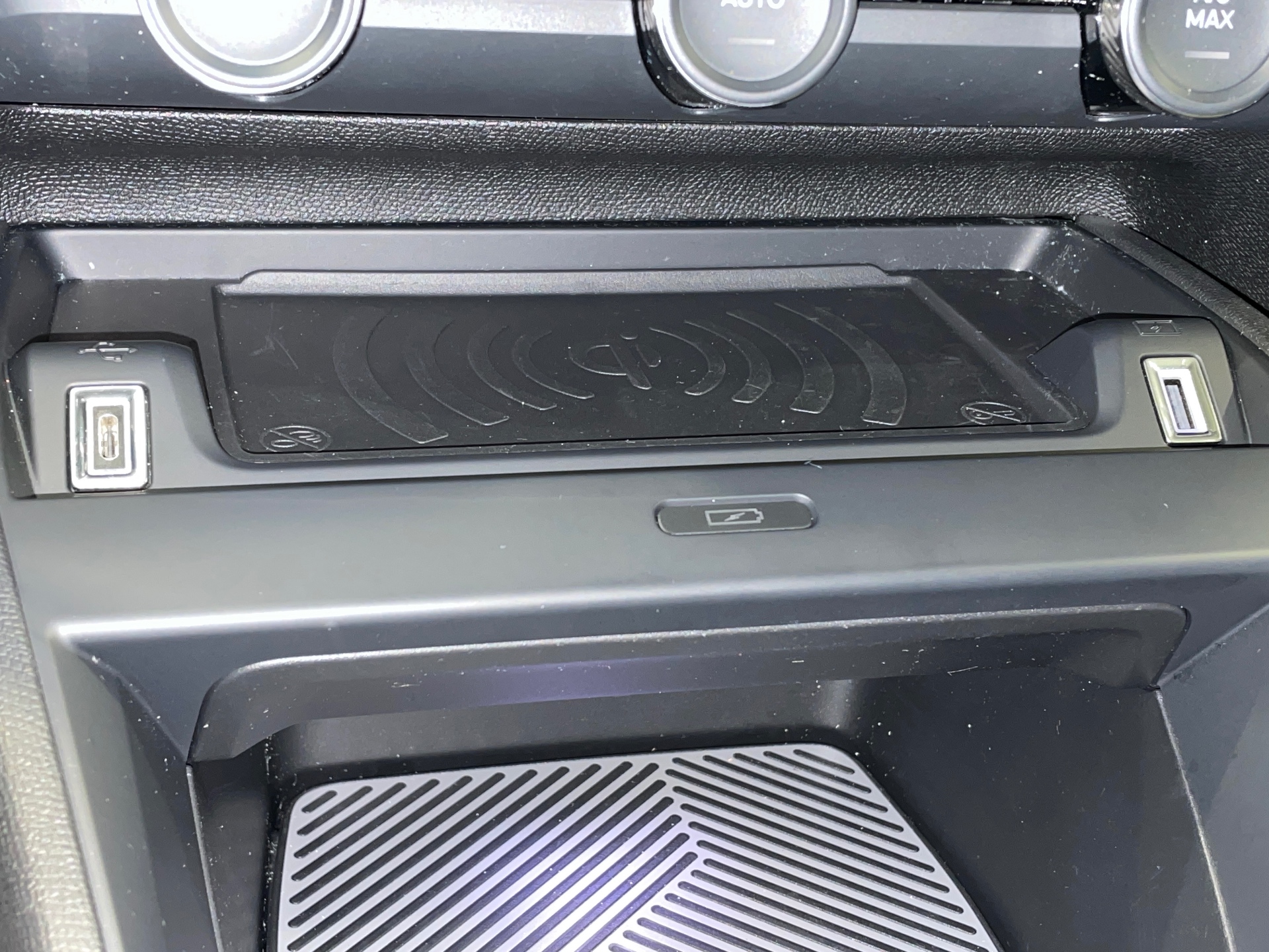 Photo 19 du véhicule CITROEN C4