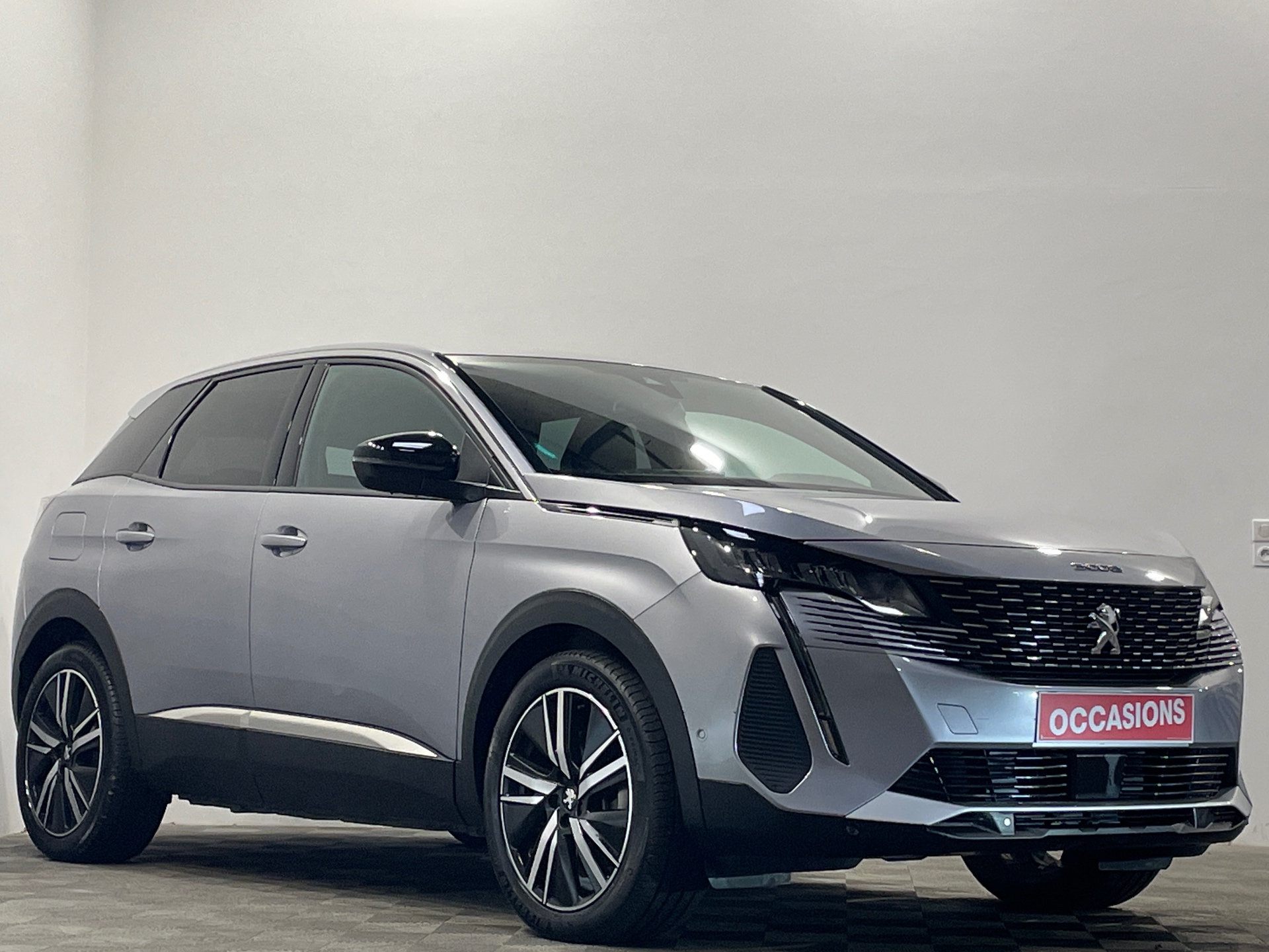 Photo 2 du véhicule PEUGEOT 3008