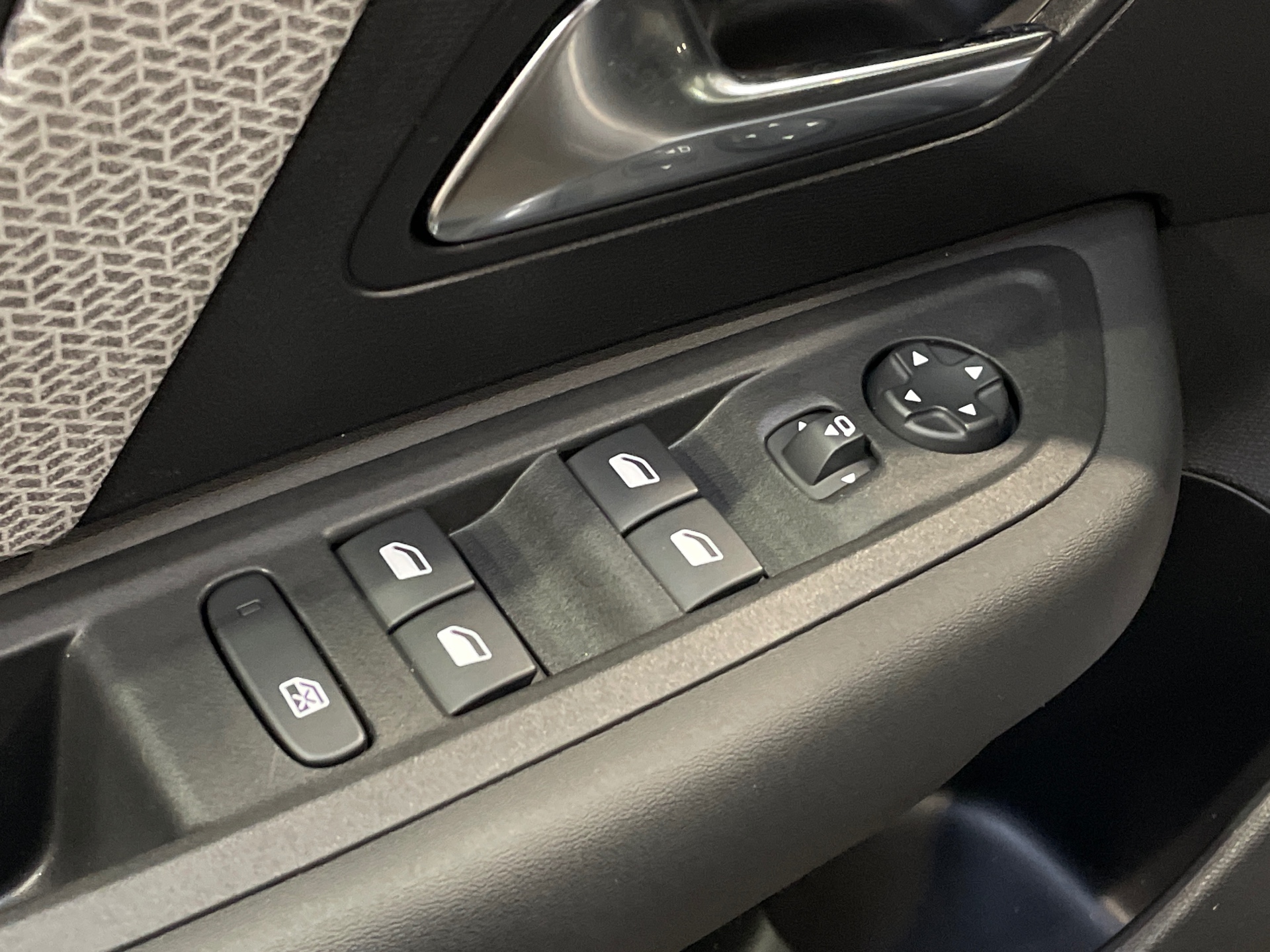 Photo 38 du véhicule CITROEN C4