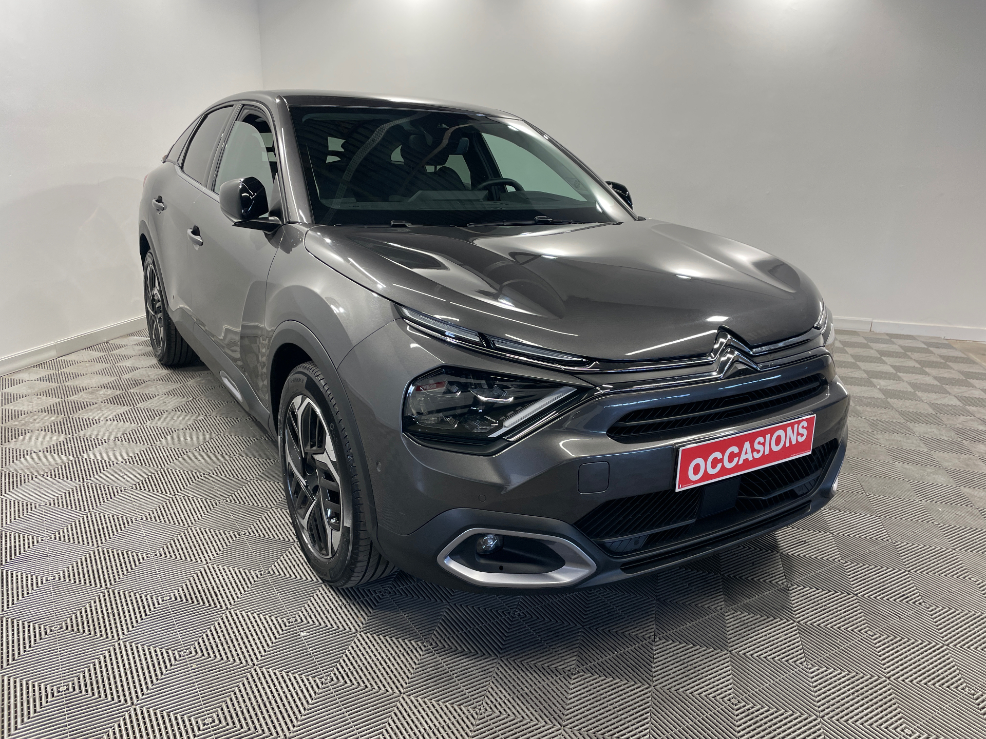 Photo 3 du véhicule CITROEN C4