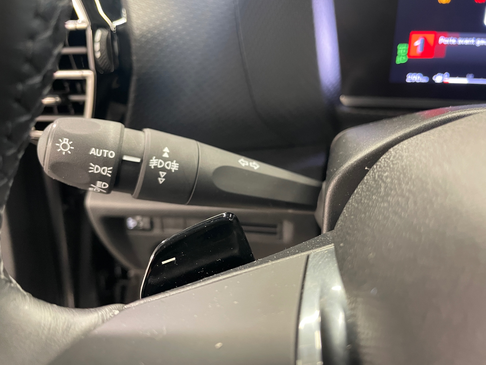 Photo 28 du véhicule CITROEN C4