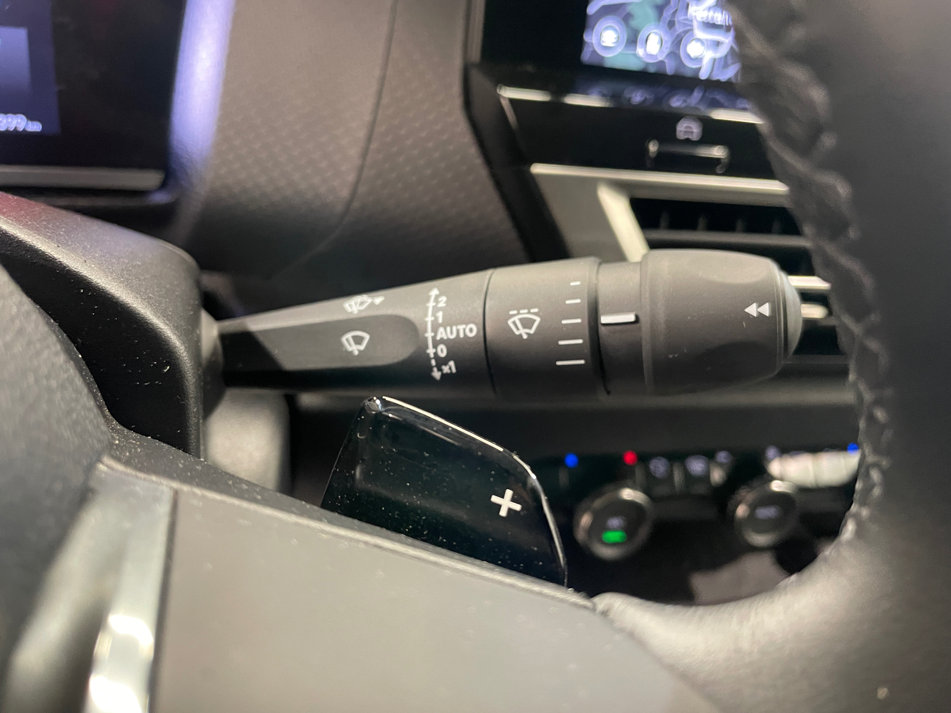 Photo 27 du véhicule CITROEN C4