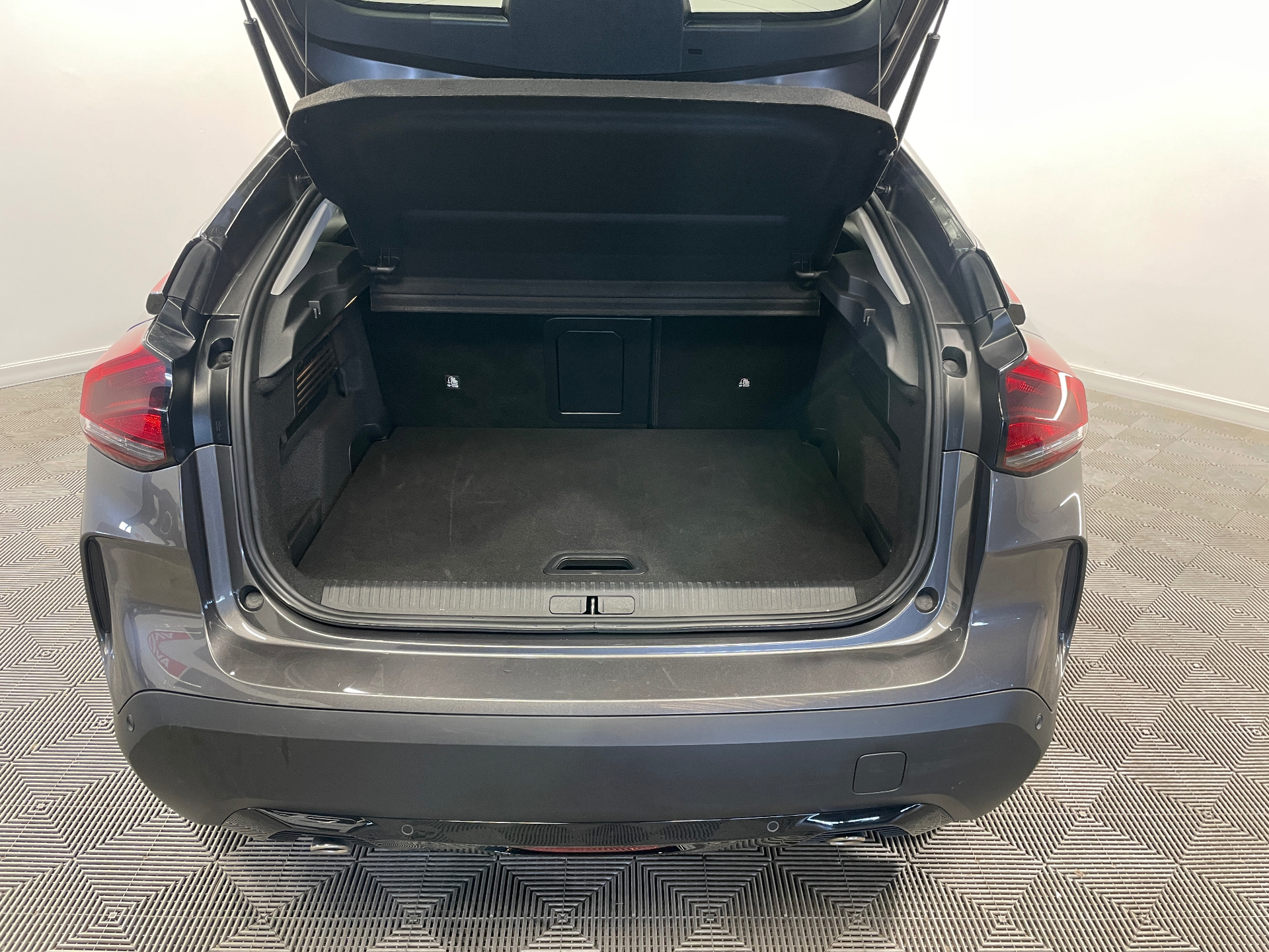 Photo 10 du véhicule CITROEN C4