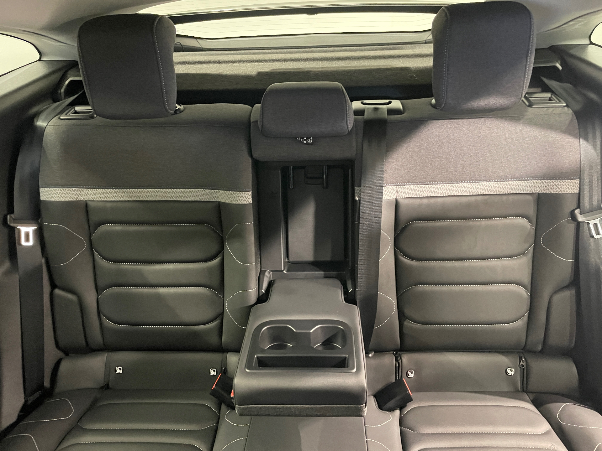 Photo 21 du véhicule CITROEN C4