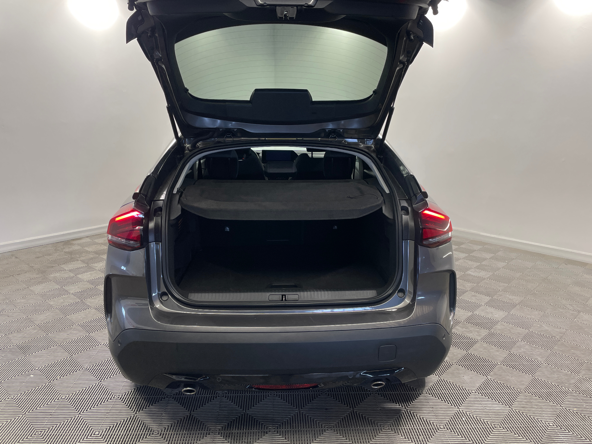 Photo 9 du véhicule CITROEN C4