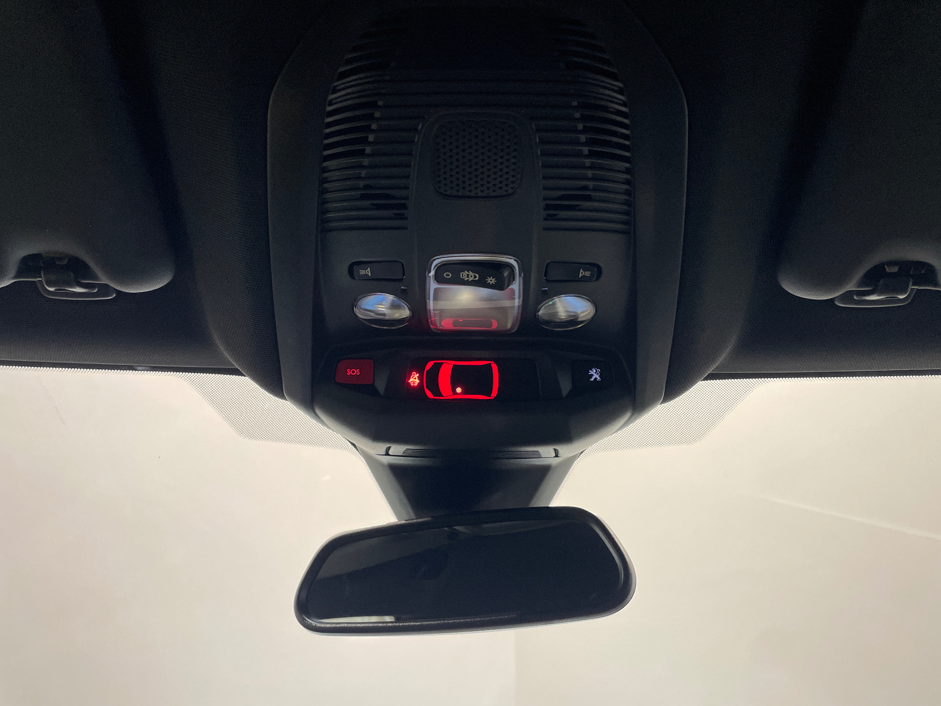 Photo 25 du véhicule PEUGEOT 3008