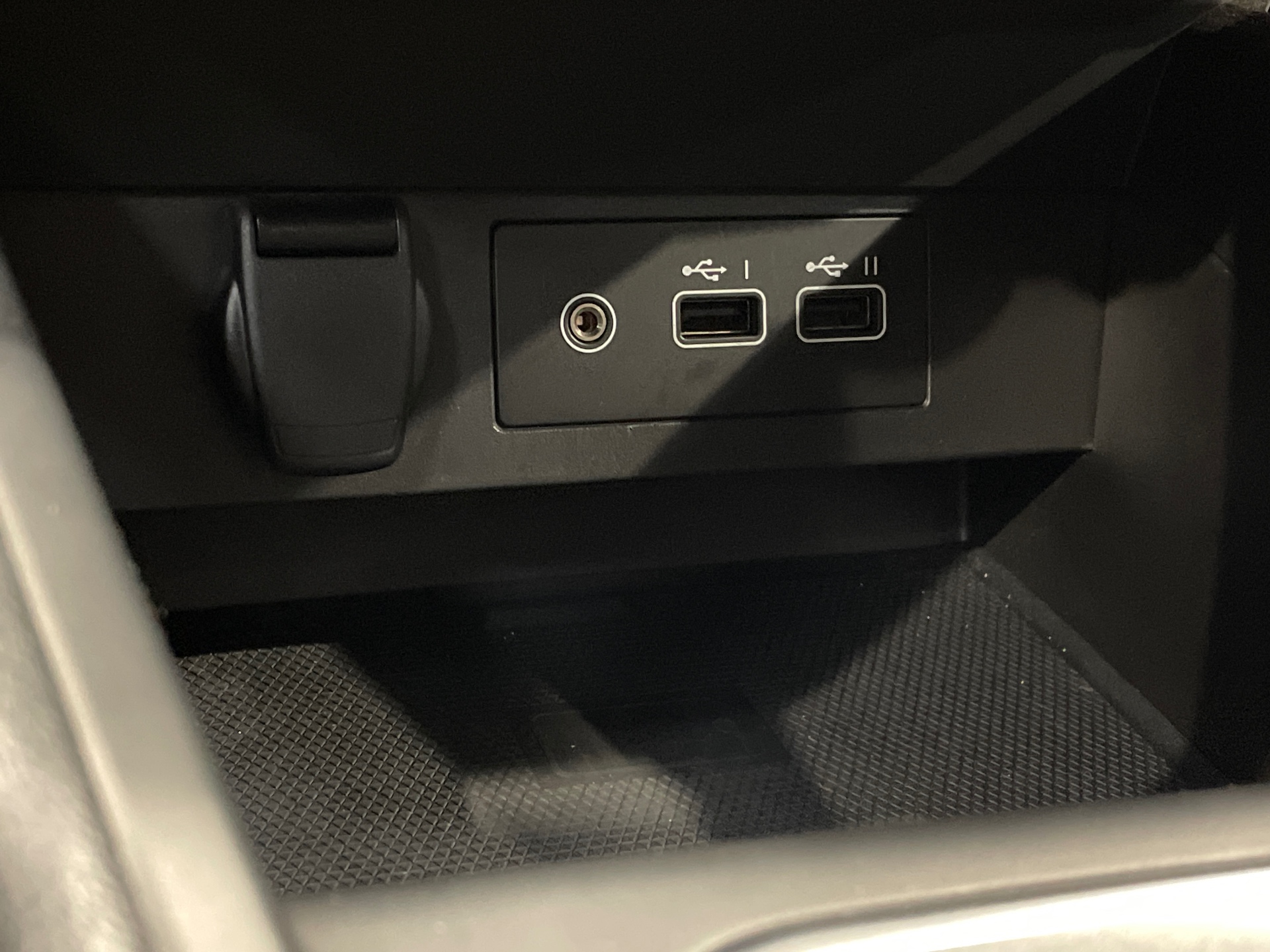 Photo 19 du véhicule RENAULT CLIO V