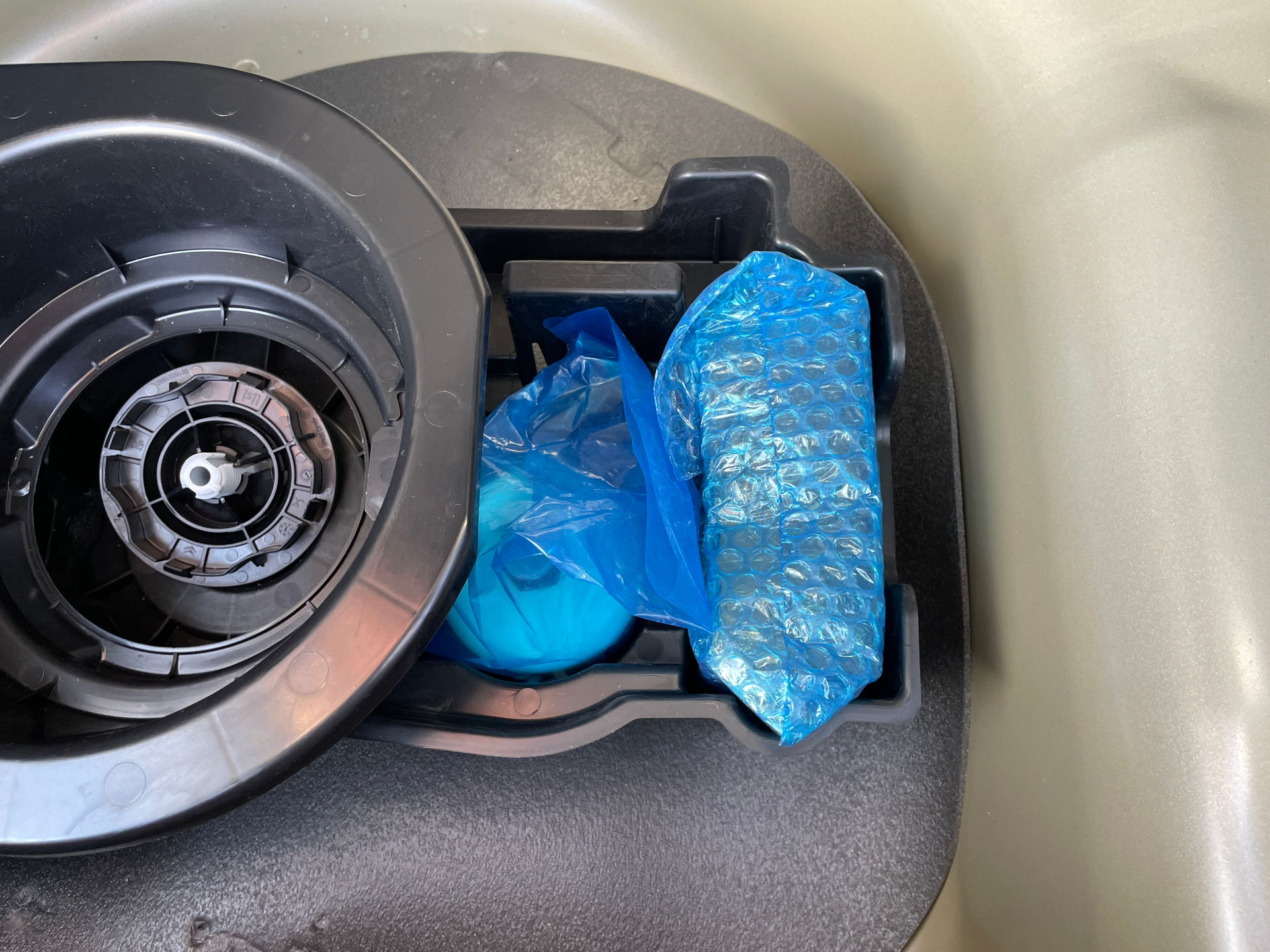 Photo 40 du véhicule PEUGEOT 208