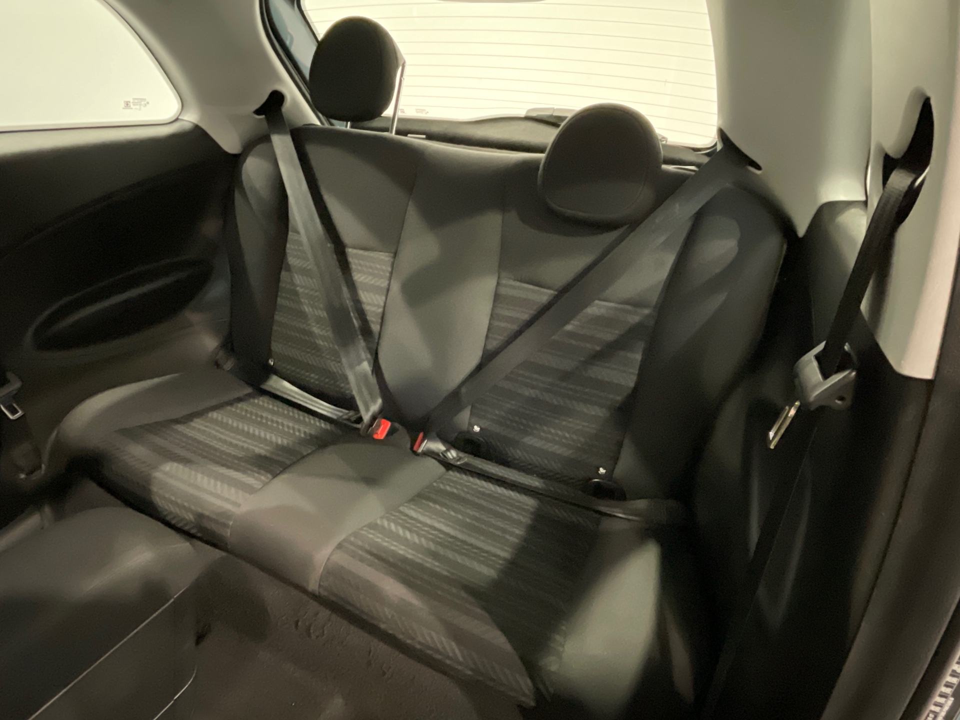 Photo 10 du véhicule FIAT 500e BERLINE