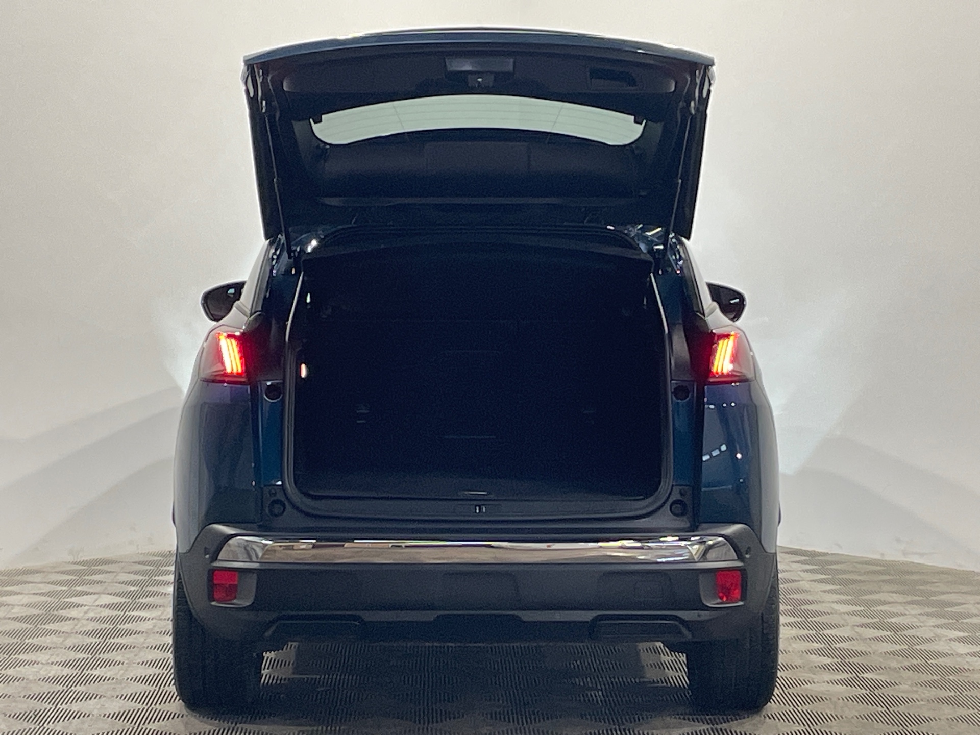 Photo 49 du véhicule PEUGEOT 3008