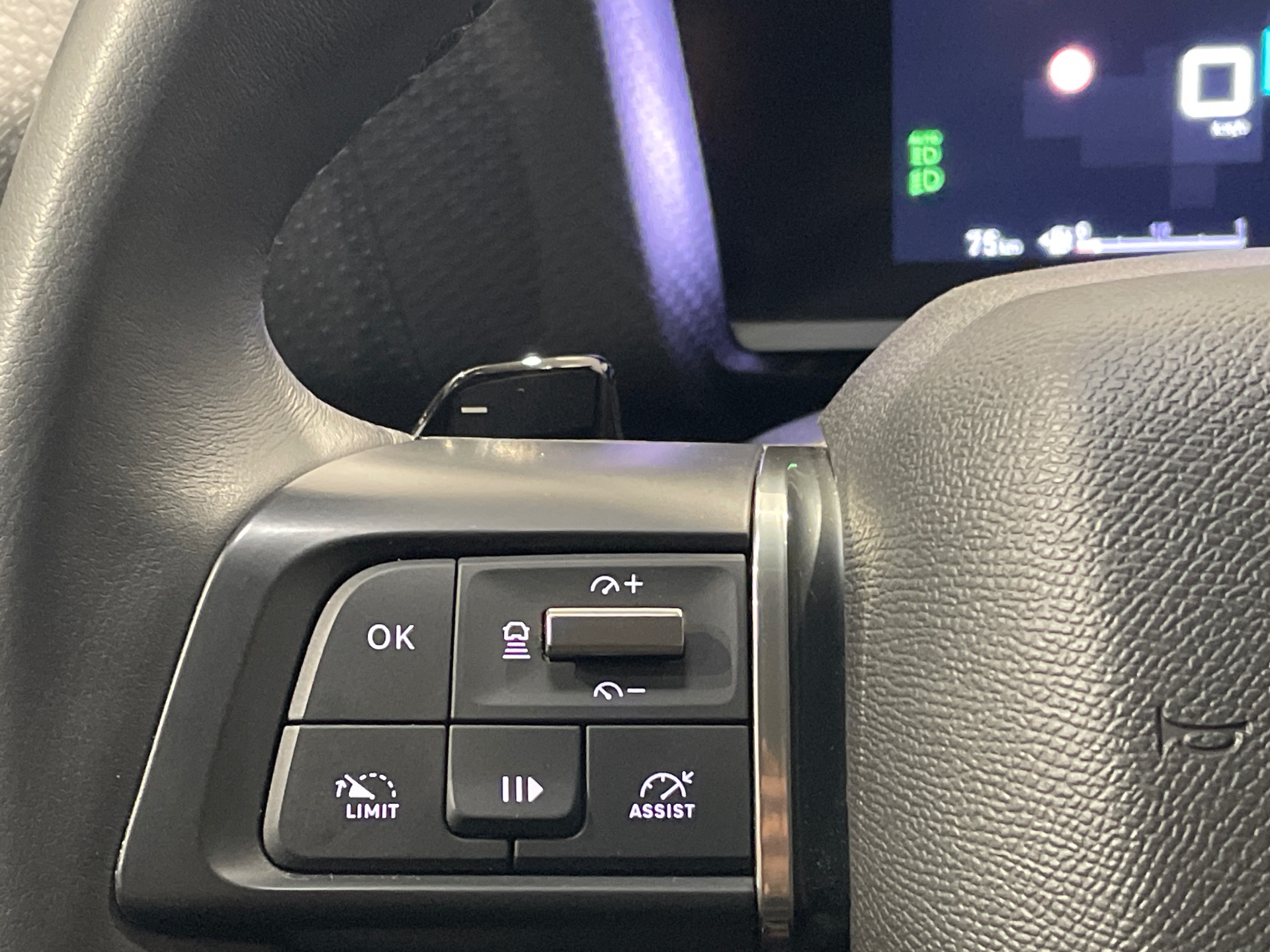 Photo 28 du véhicule CITROEN C4