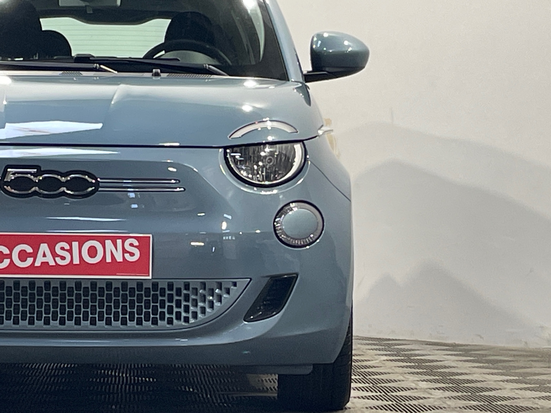 Photo 7 du véhicule FIAT 500e BERLINE