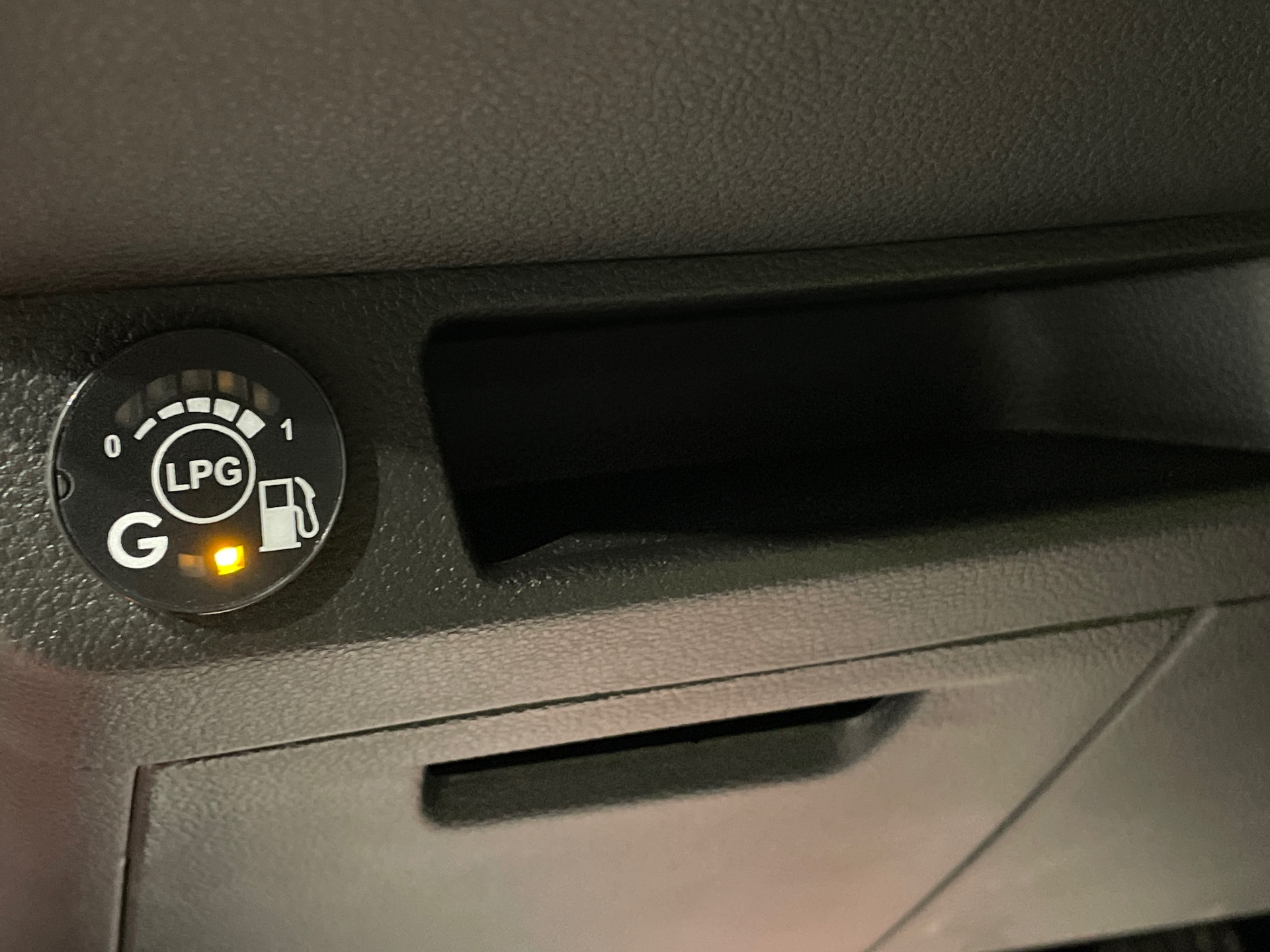 Photo 36 du véhicule RENAULT CLIO V