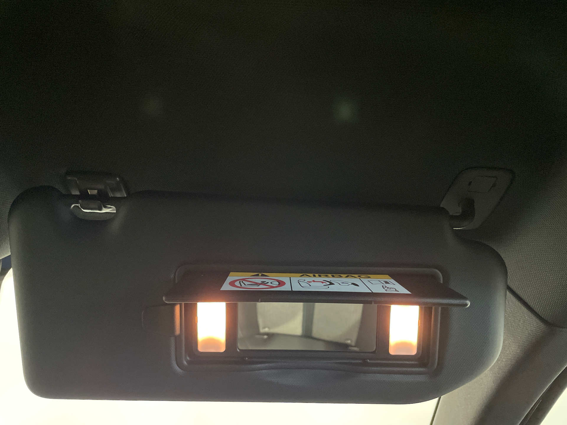 Photo 26 du véhicule PEUGEOT 3008