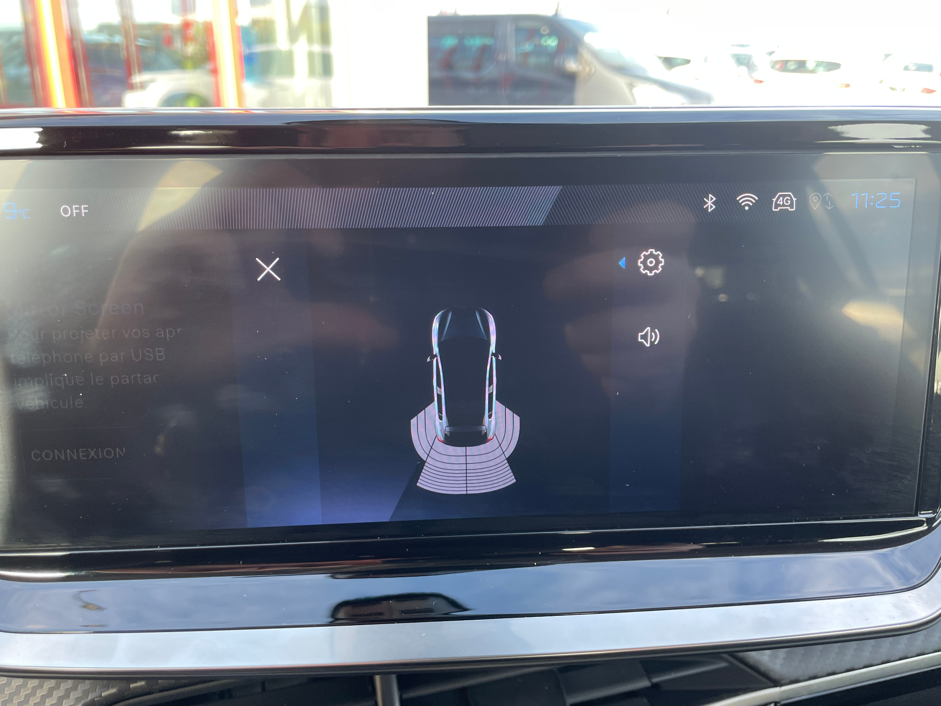 Photo 20 du véhicule PEUGEOT 208