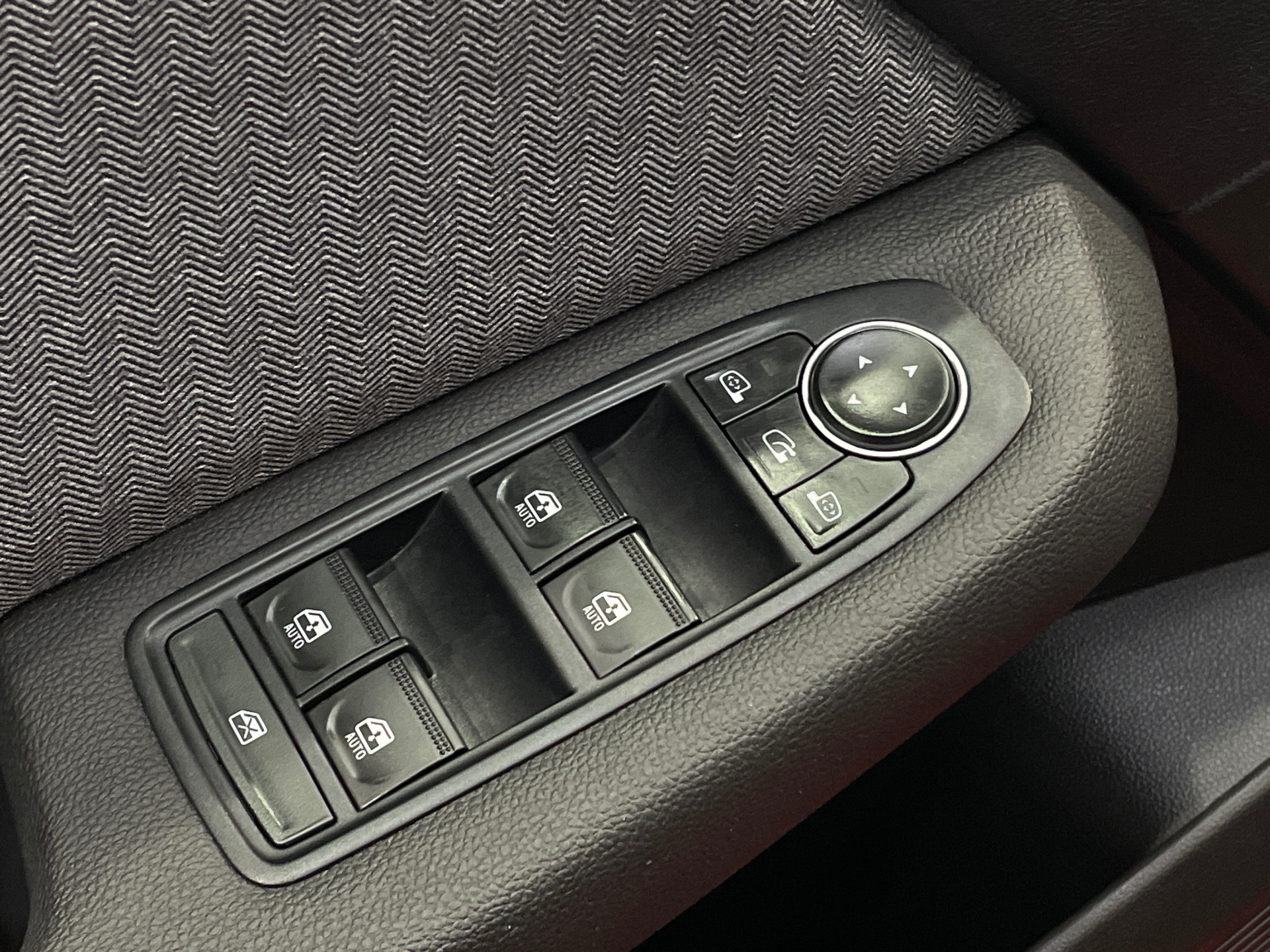 Photo 34 du véhicule RENAULT CLIO V