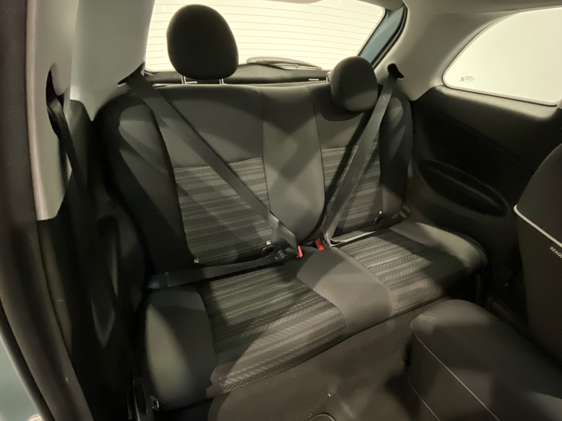 Photo 33 du véhicule FIAT 500e BERLINE