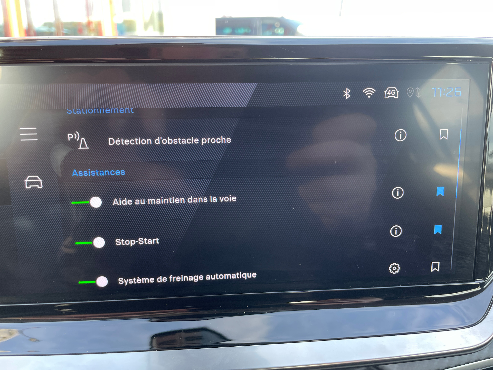 Photo 22 du véhicule PEUGEOT 208