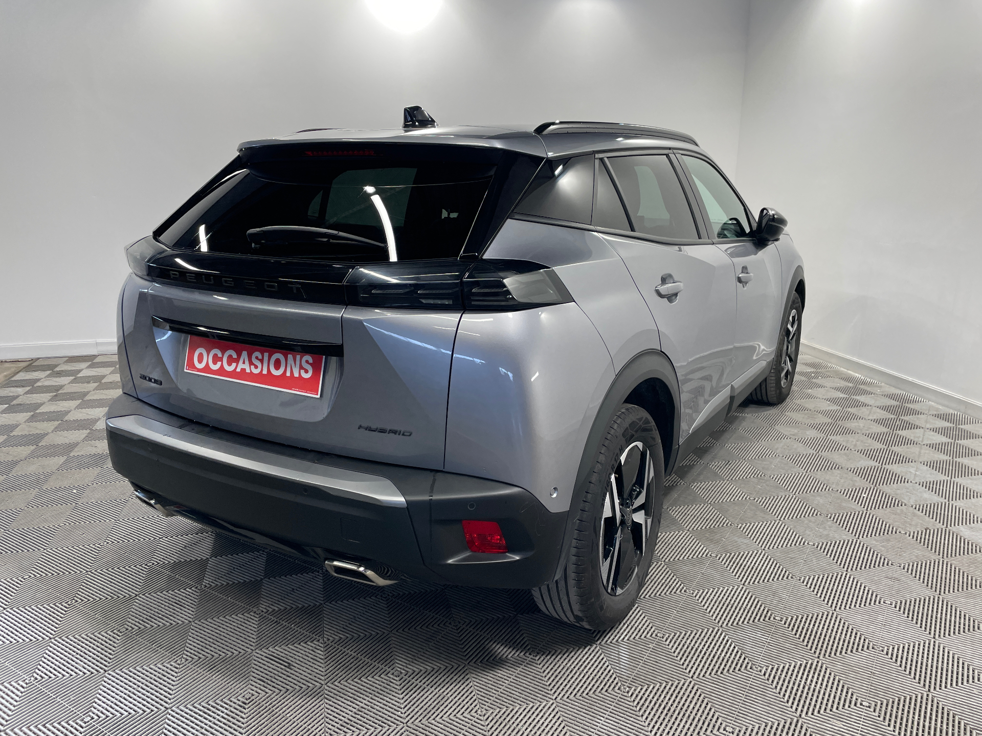 Photo 6 du véhicule PEUGEOT 2008