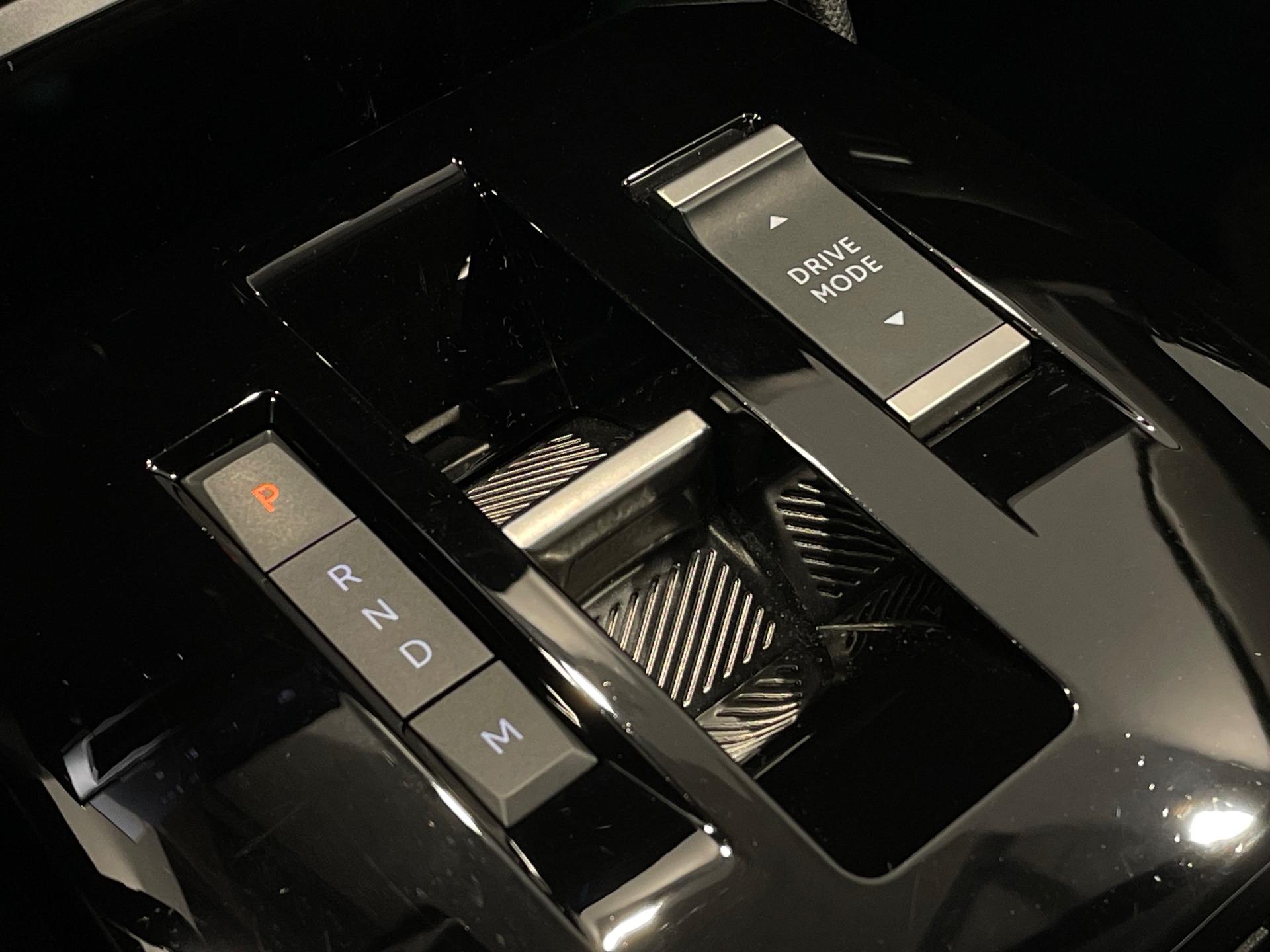 Photo 21 du véhicule CITROEN C4