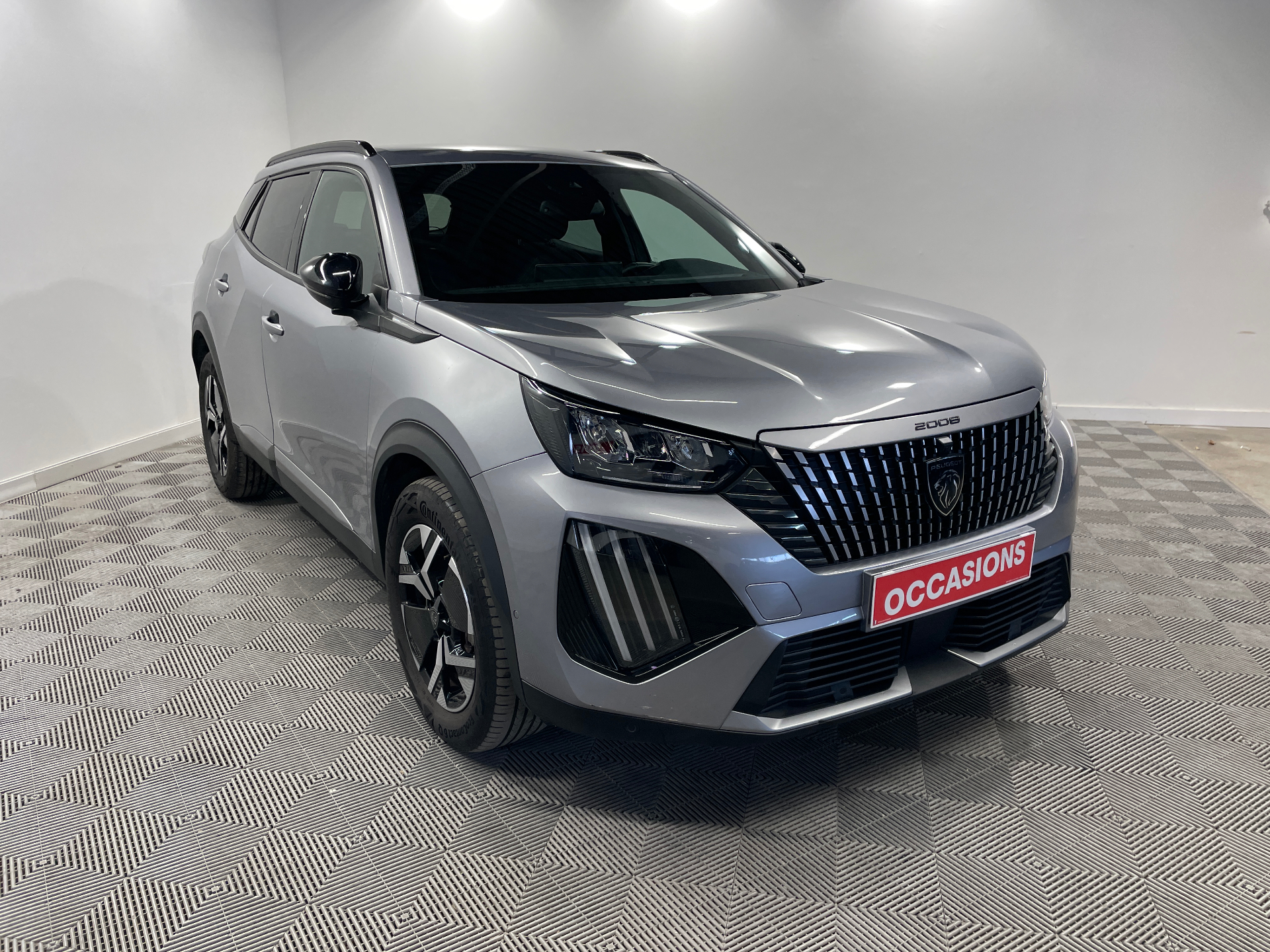 Photo 3 du véhicule PEUGEOT 2008