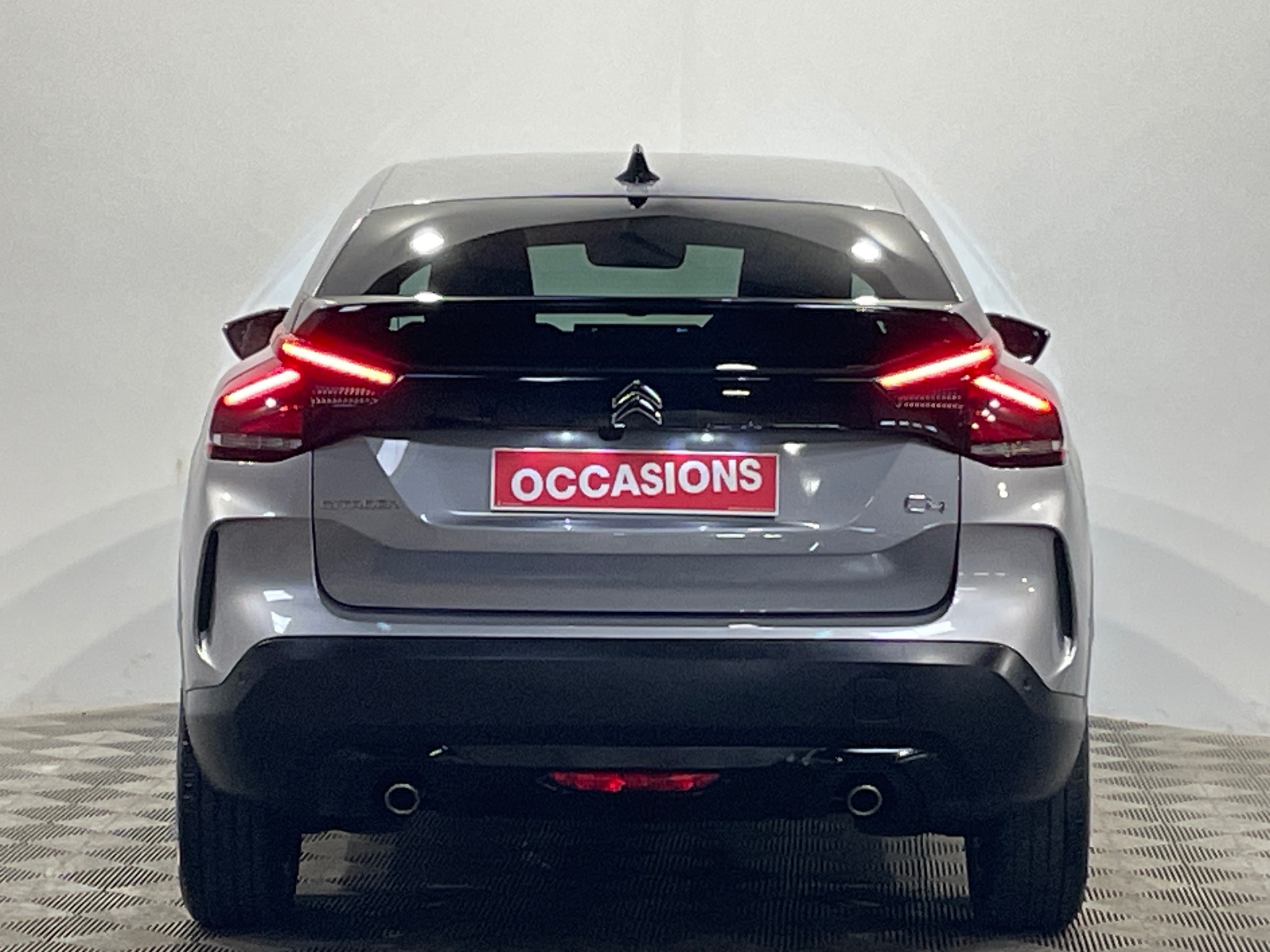 Photo 6 du véhicule CITROEN C4