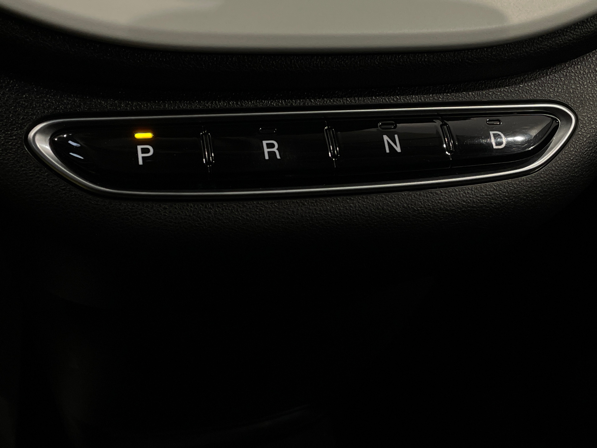 Photo 17 du véhicule FIAT 500e BERLINE