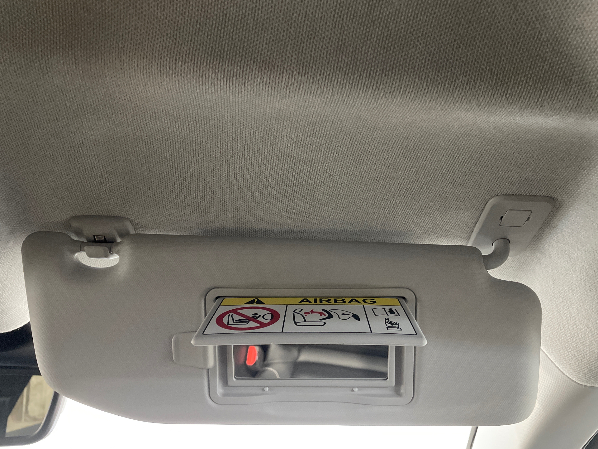 Photo 25 du véhicule CITROEN C4