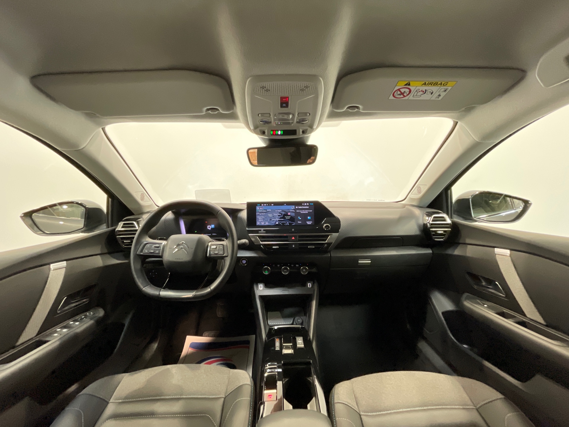 Photo 31 du véhicule CITROEN C4