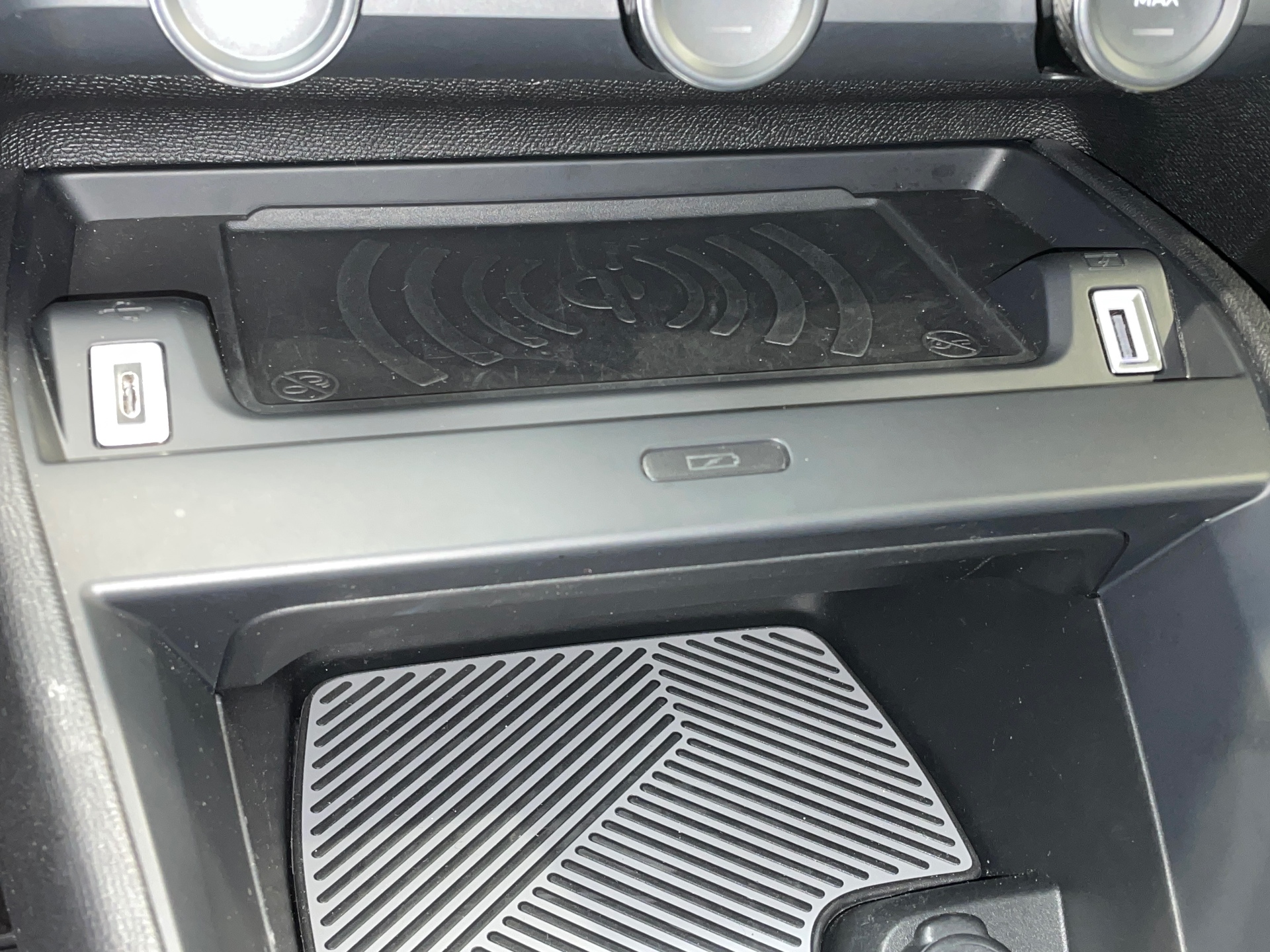 Photo 18 du véhicule CITROEN C4