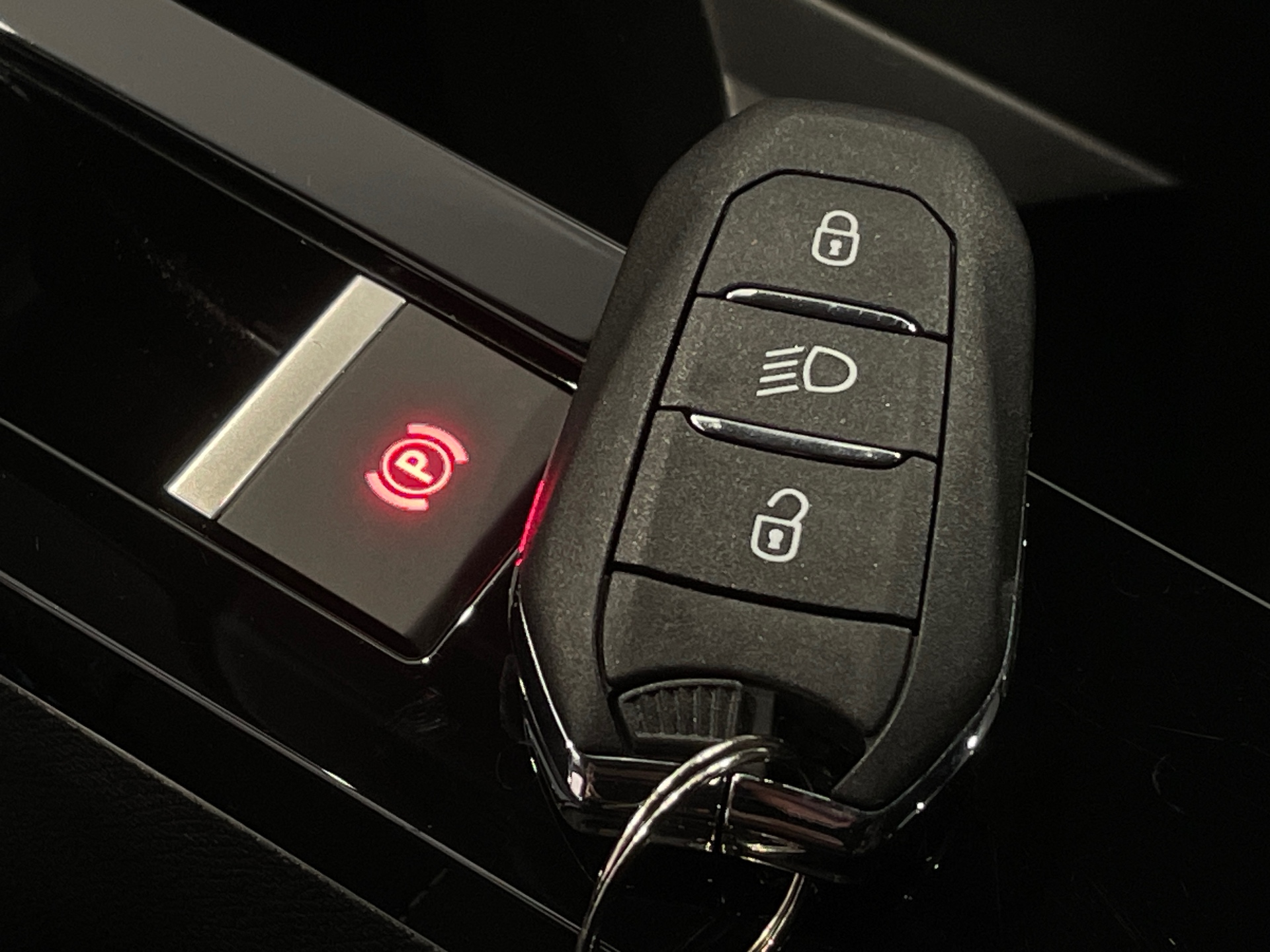 Photo 49 du véhicule CITROEN C4