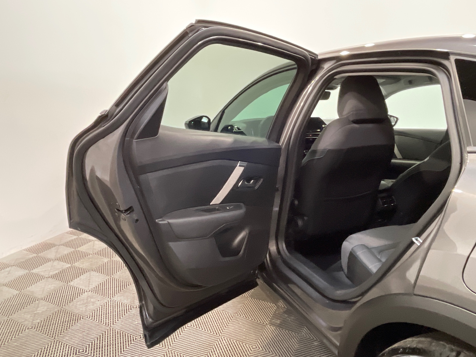 Photo 36 du véhicule CITROEN C4