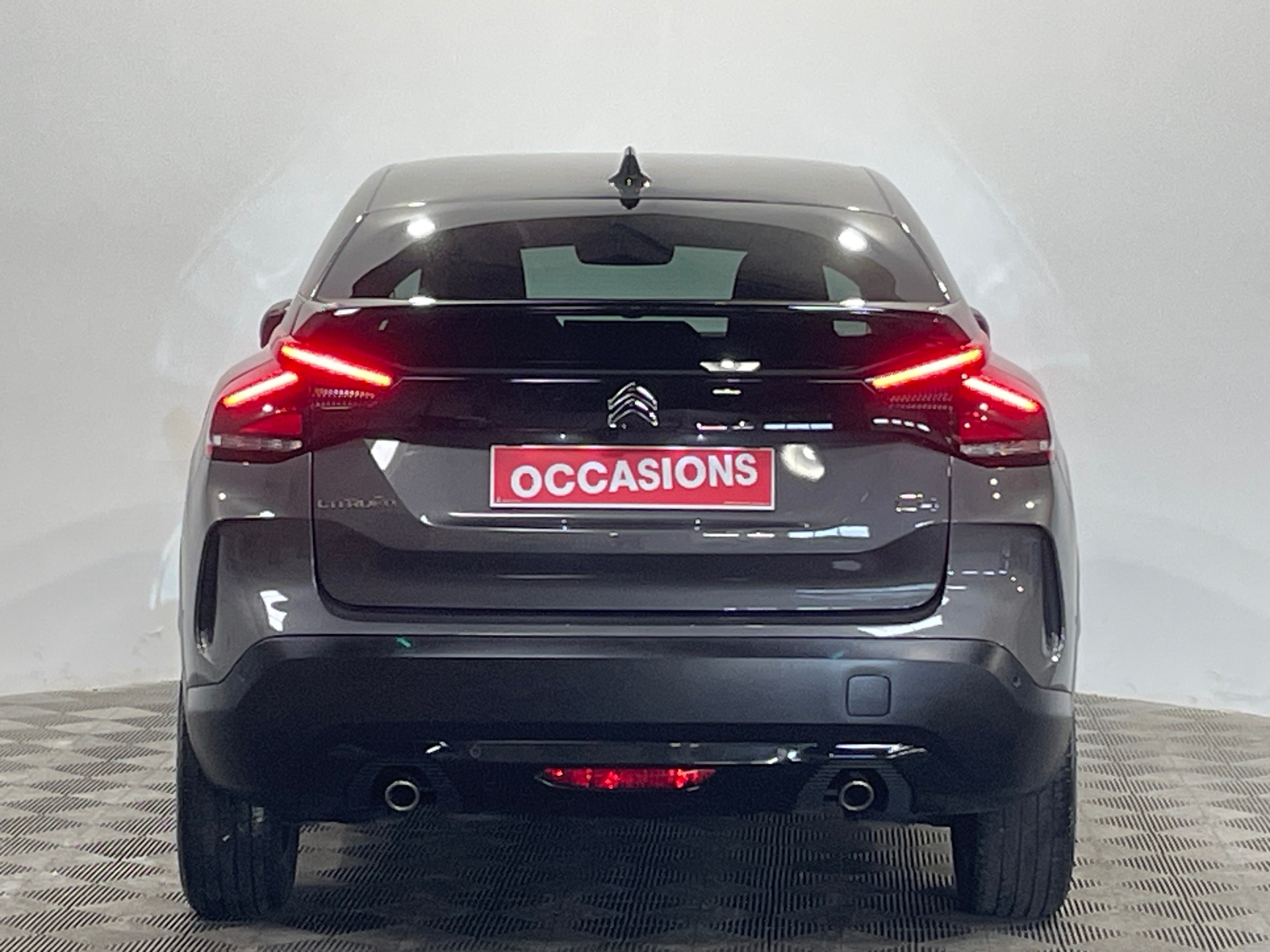 Photo 6 du véhicule CITROEN C4