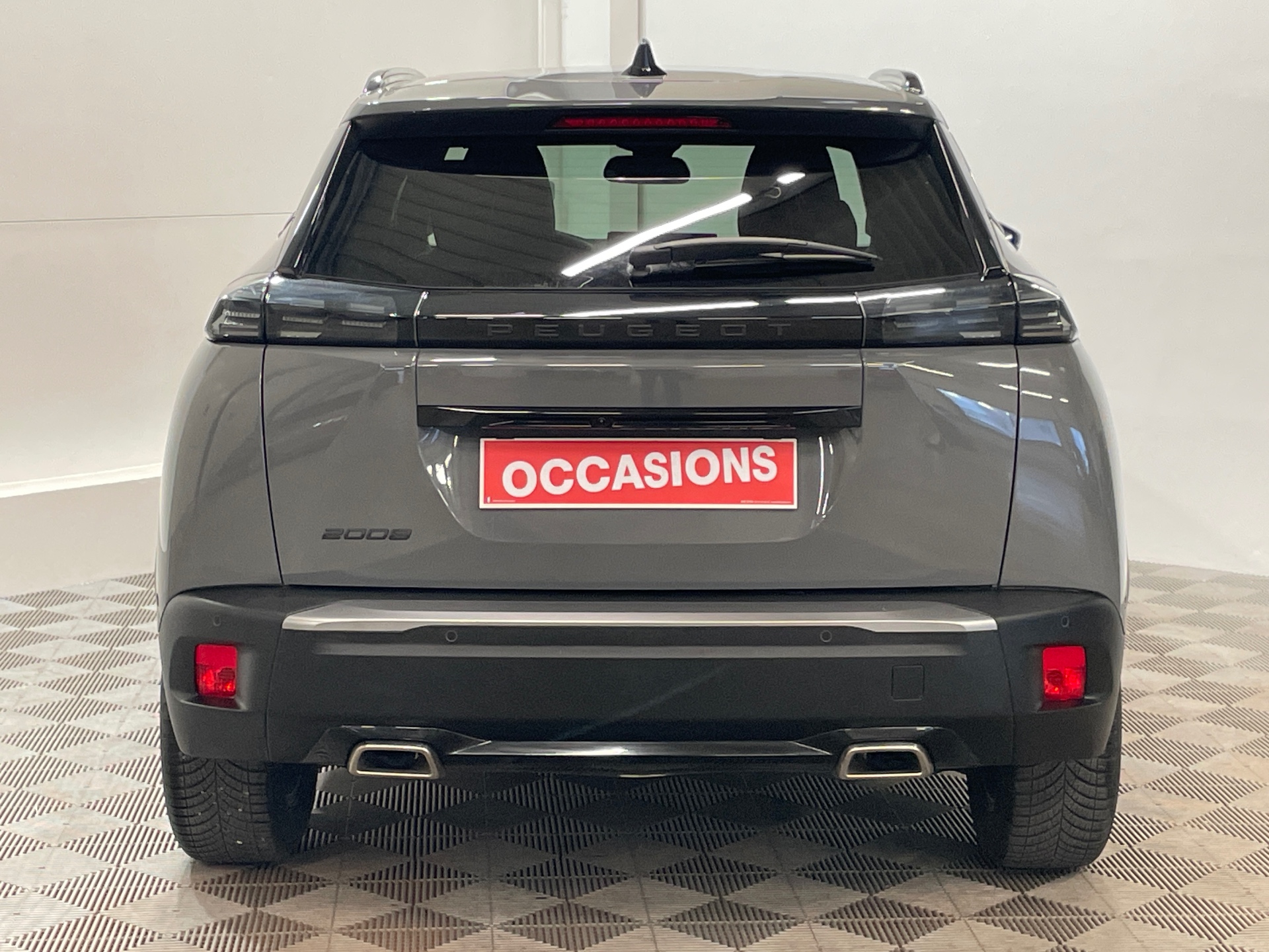 Photo 5 du véhicule PEUGEOT 2008
