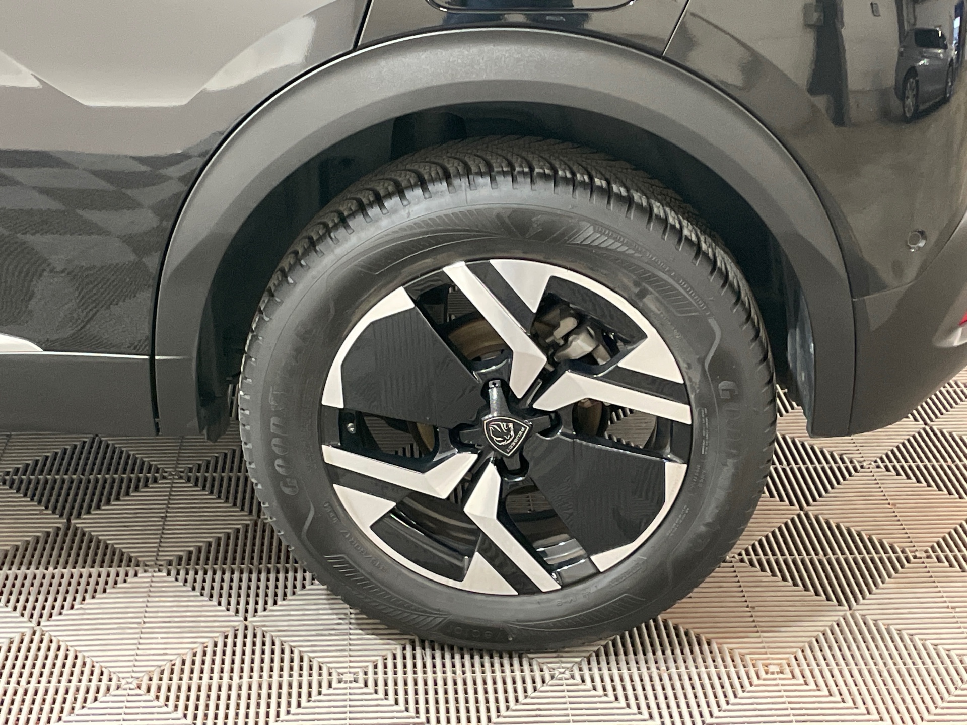 Photo 26 du véhicule PEUGEOT 2008